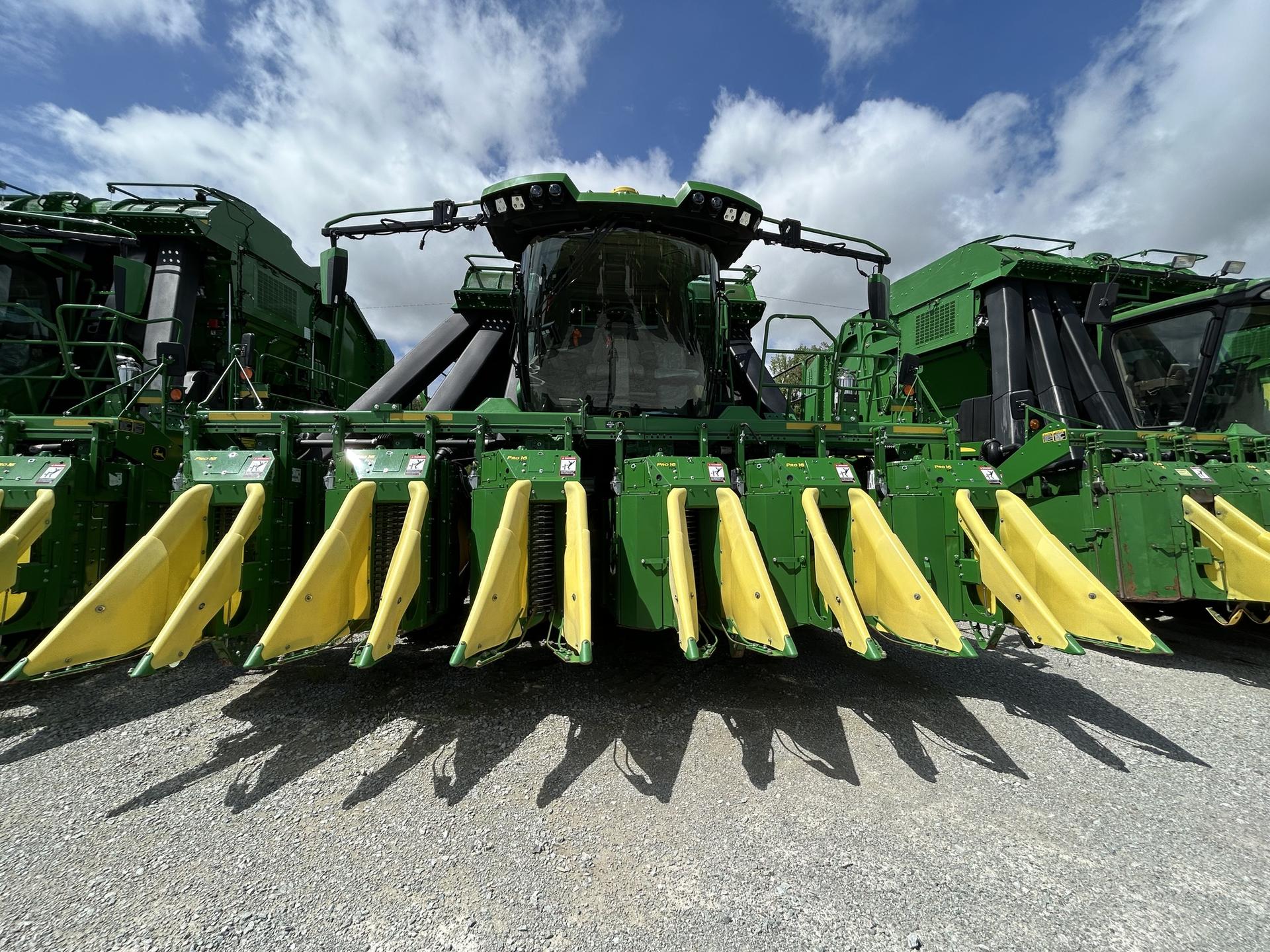 2024 John Deere CP770 Image