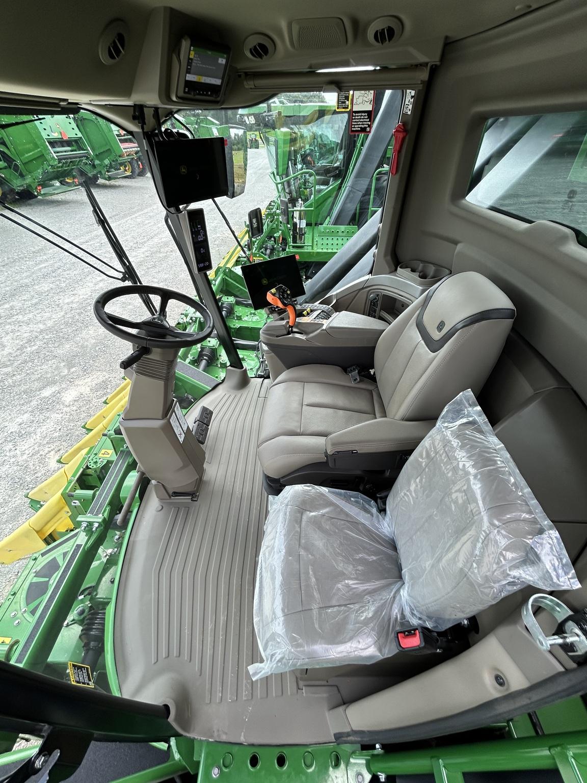 2024 John Deere CP770 Image