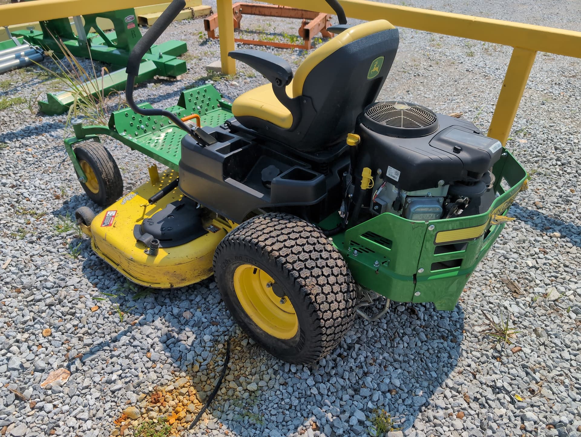 2022 John Deere Z355E Image