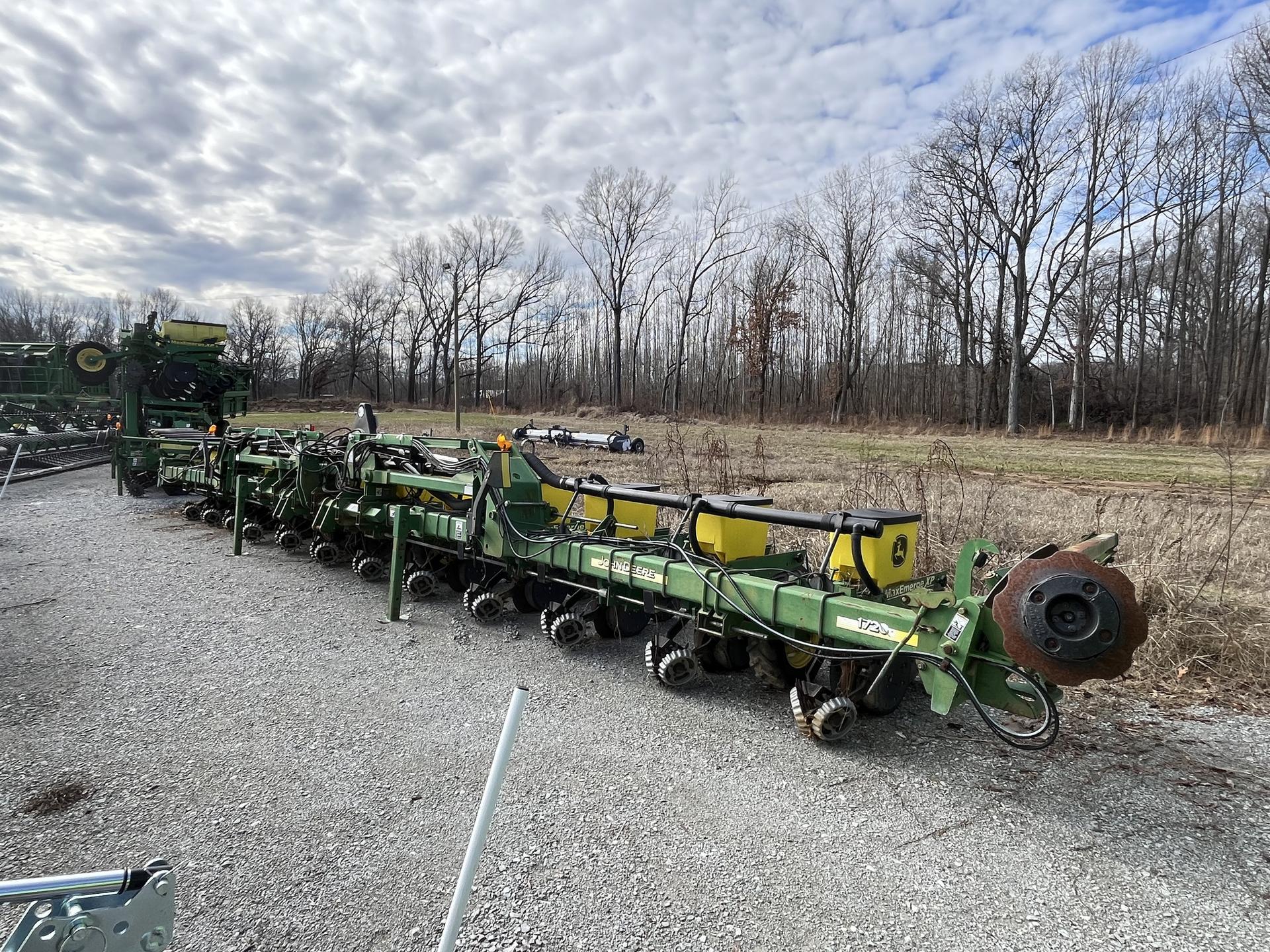 2006 John Deere 1720 Image