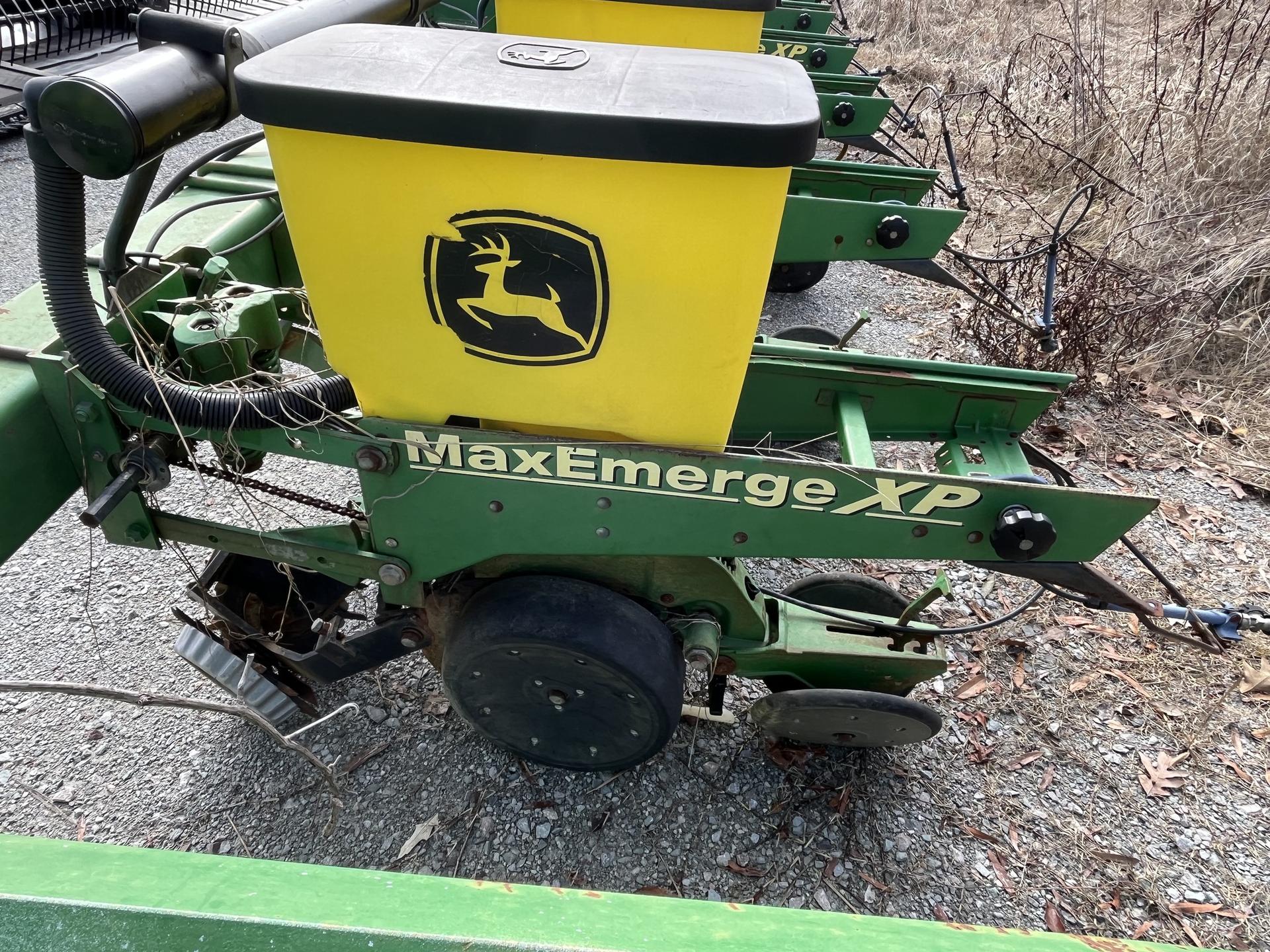 2006 John Deere 1720 Image