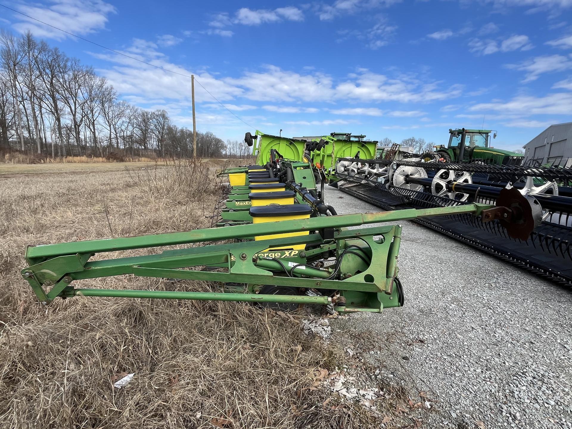 2006 John Deere 1720 Image