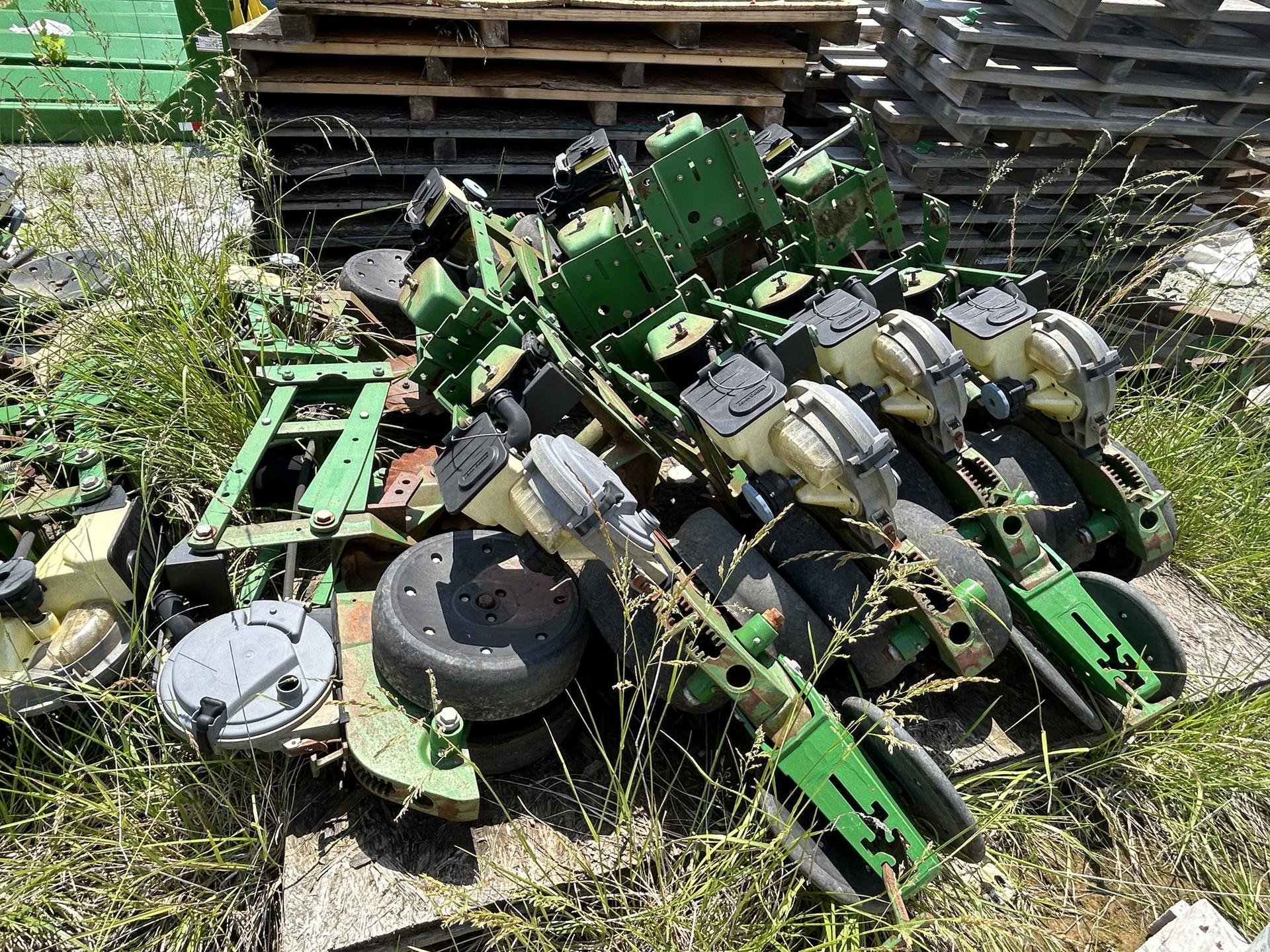 John Deere Max Emerge Image