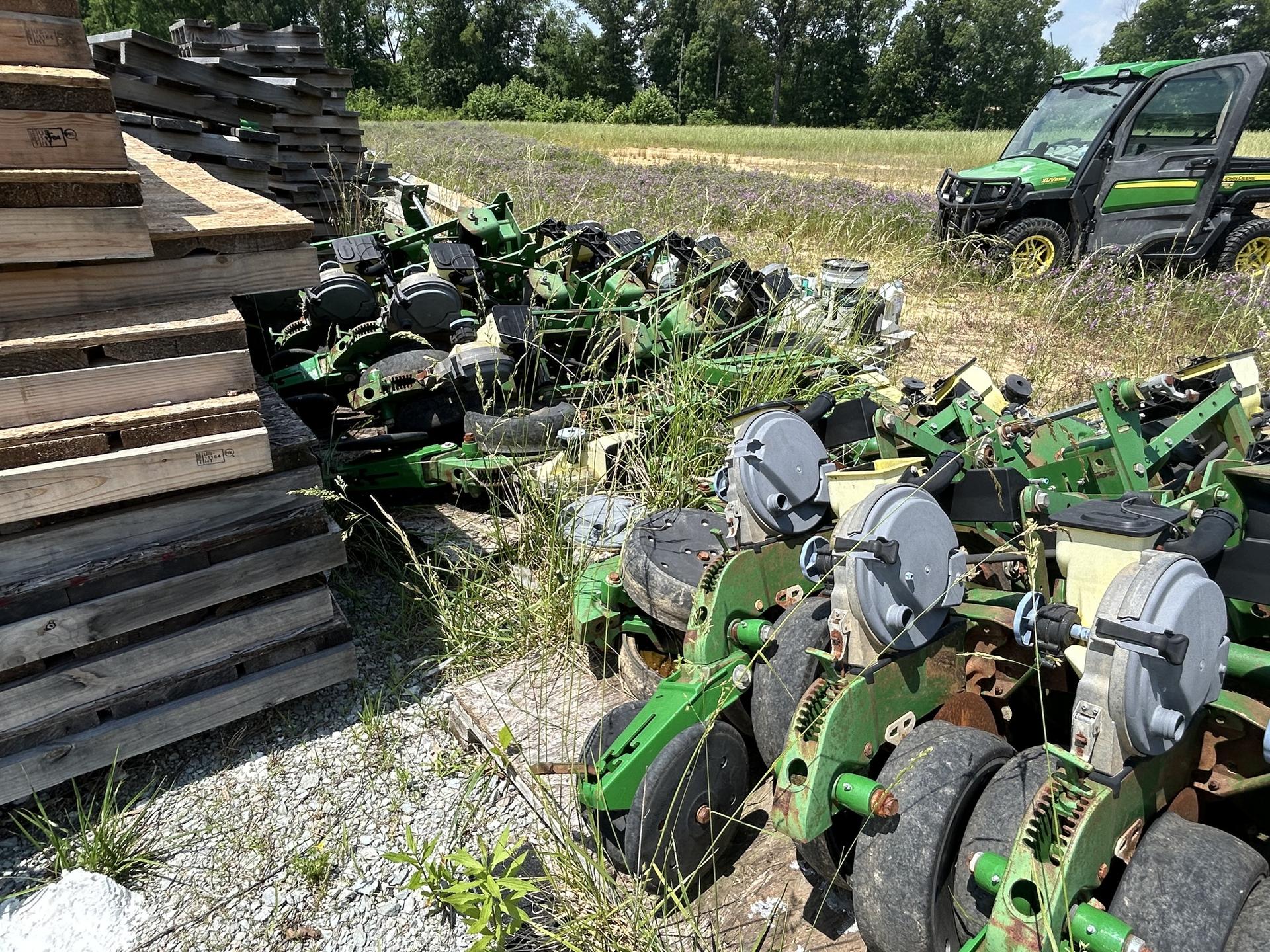John Deere Max Emerge Image