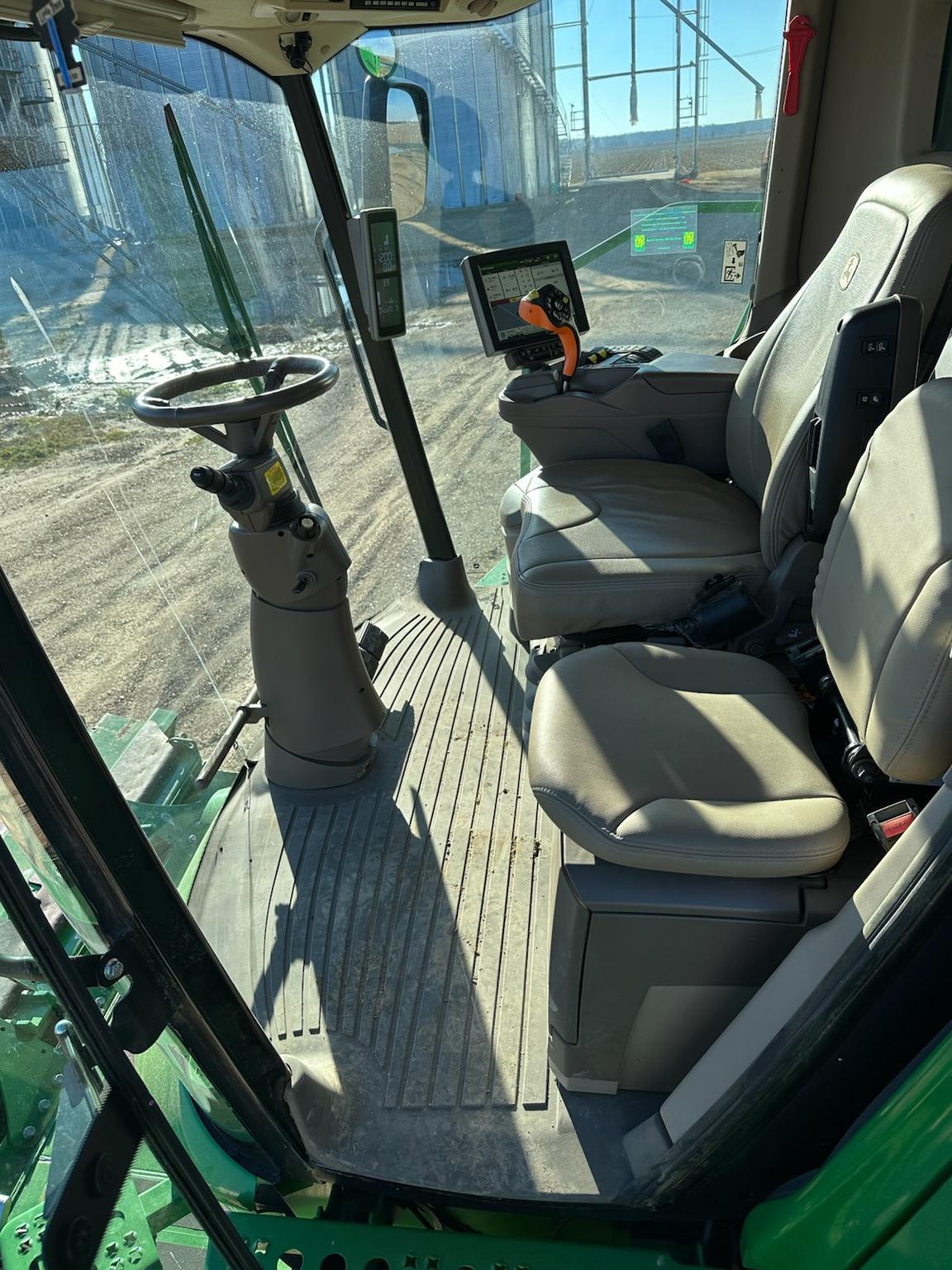 2023 John Deere S790 Image