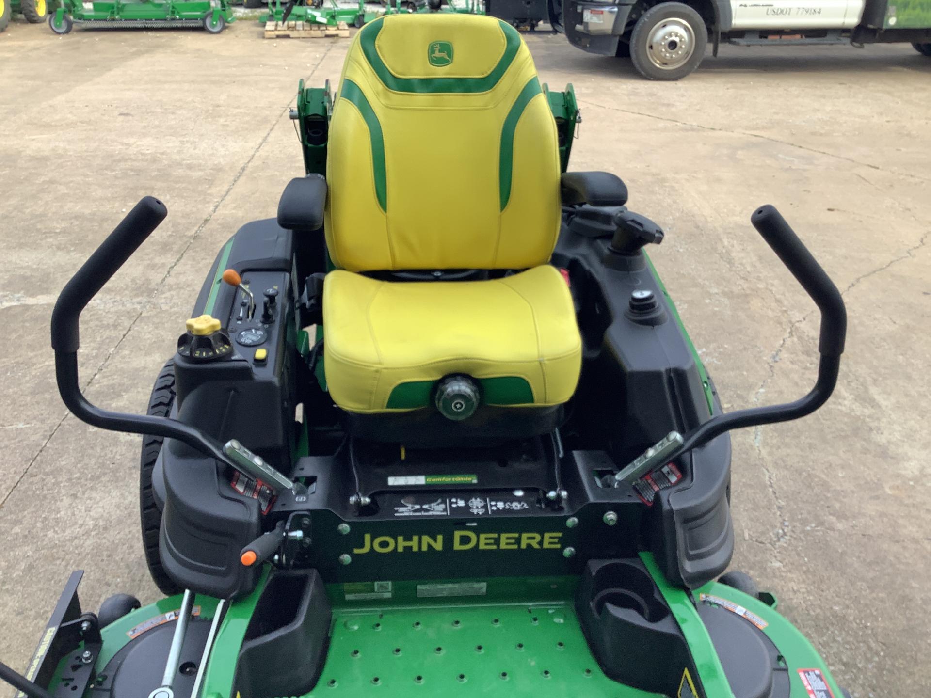 2024 John Deere Z930M Image