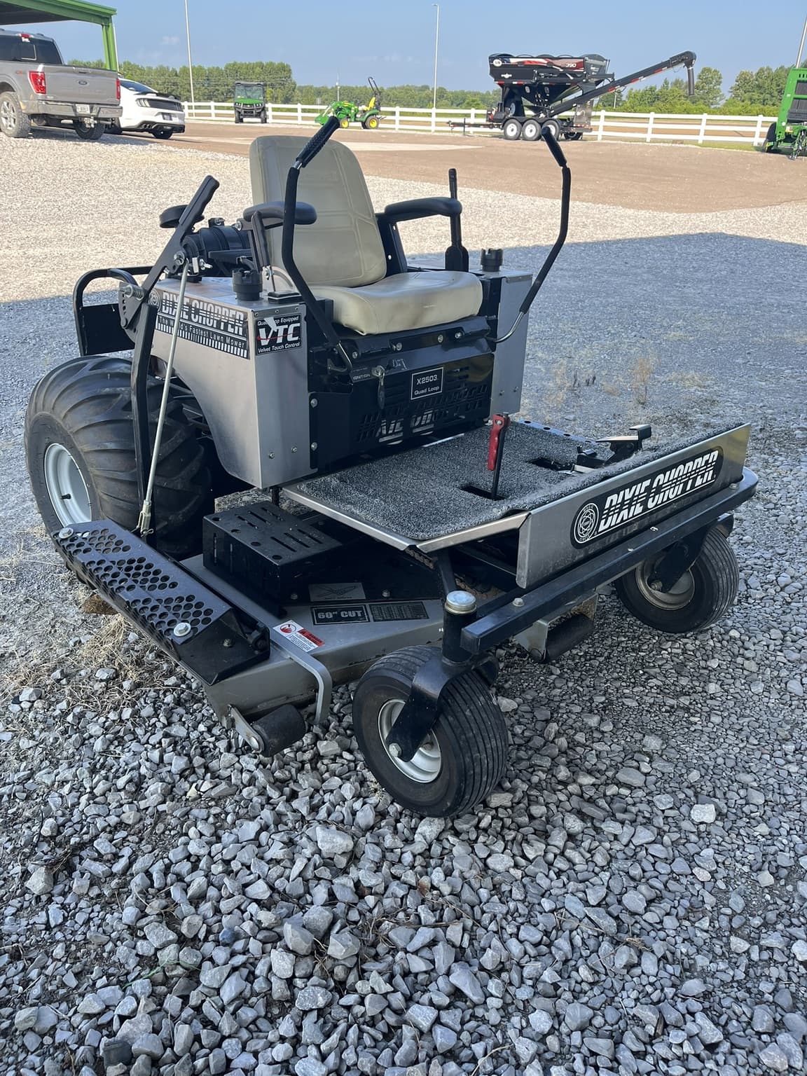 2004 Dixie Chopper X2503 Image