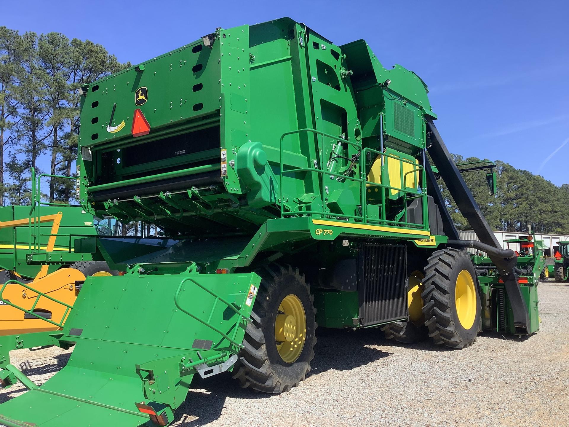 2022 John Deere CP770 Image