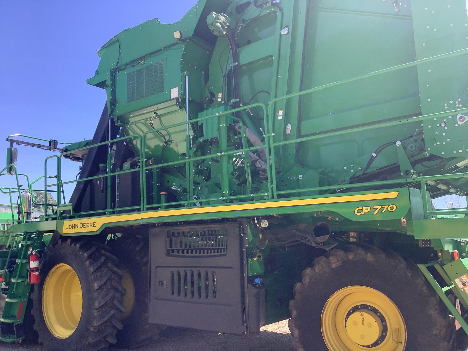 2022 John Deere CP770 Image