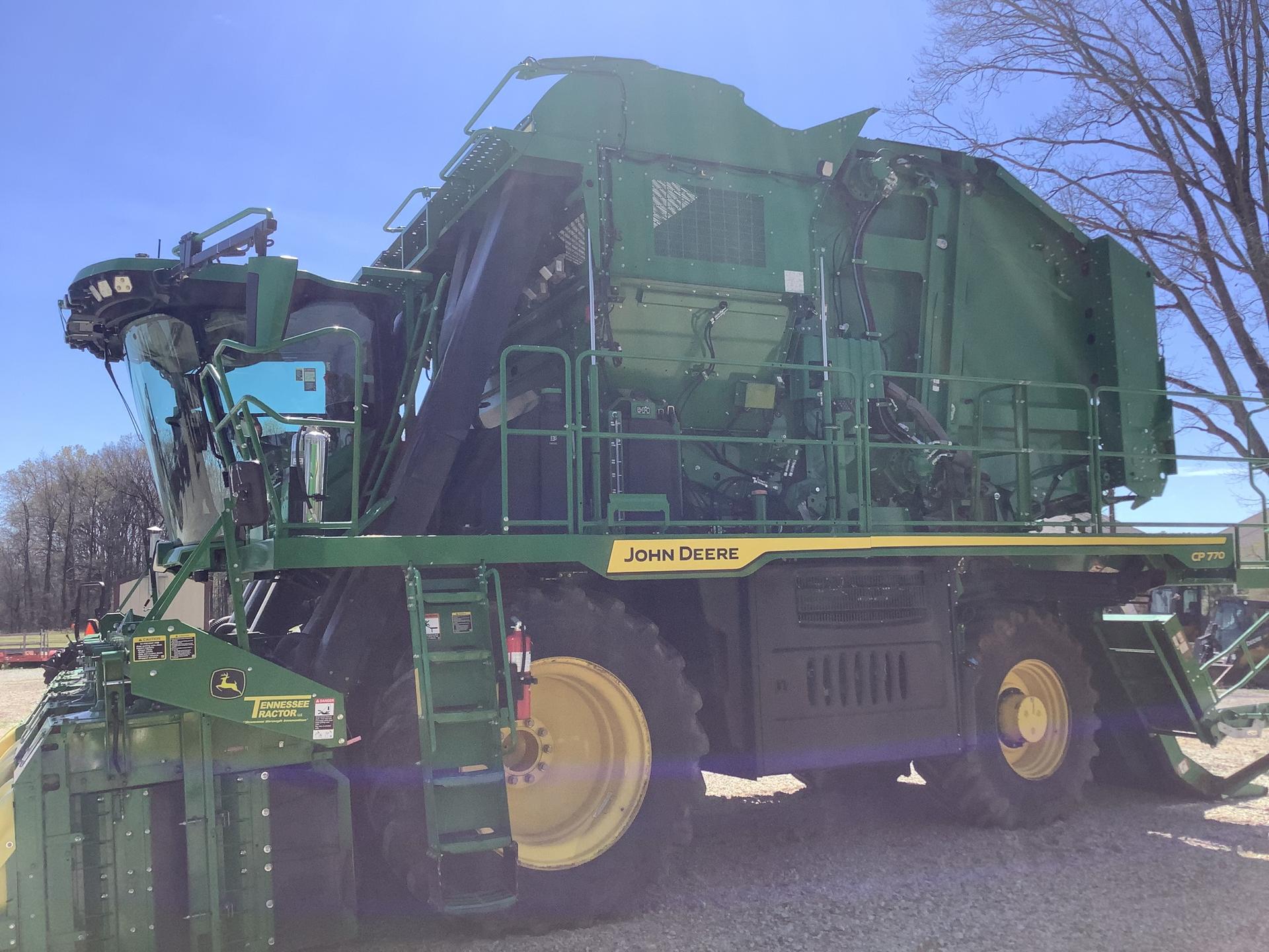 2022 John Deere CP770 Image