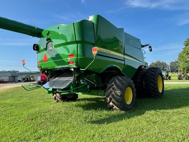 2022 John Deere S780 Image