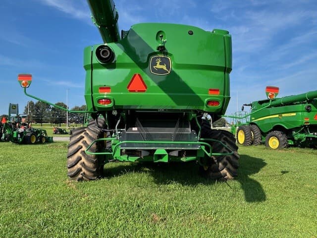 2022 John Deere S780 Image