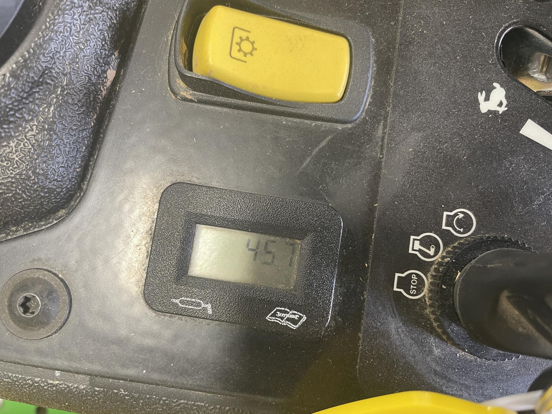 2022 John Deere Z730M Image