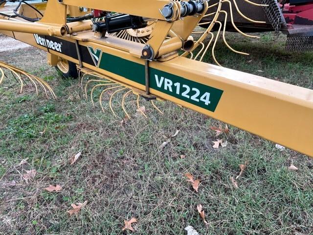 2016 Vermeer VR1224 Image