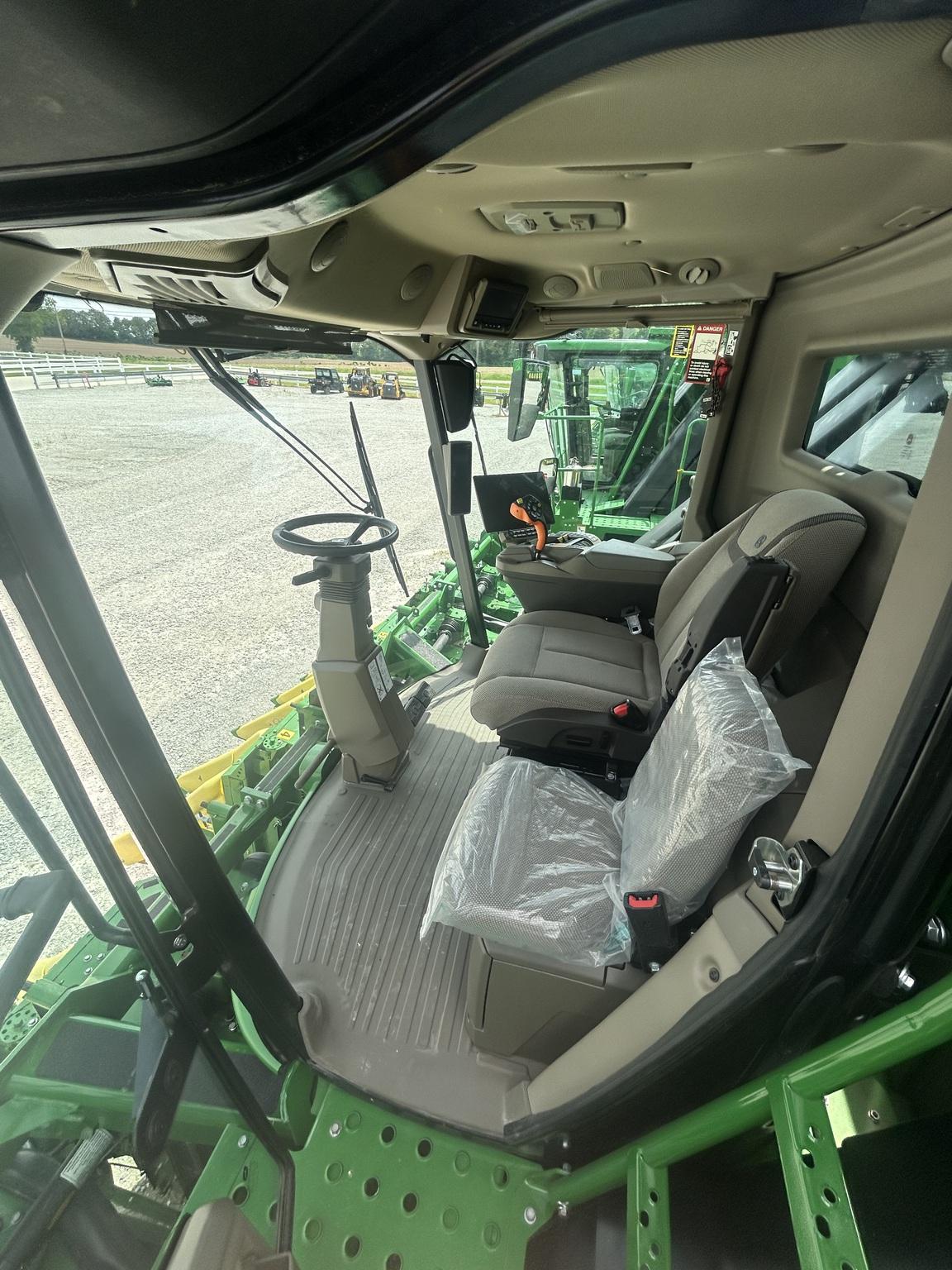 2024 John Deere CP770 Image