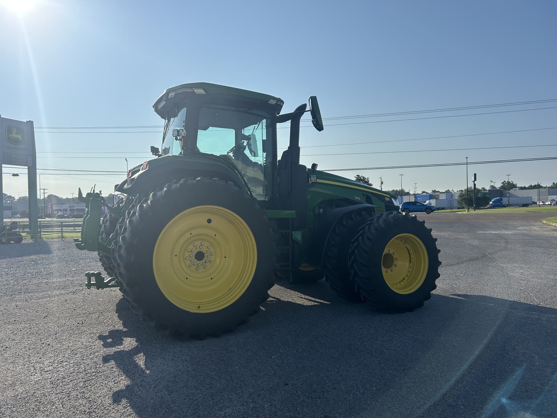 2024 John Deere 8R 310 Image