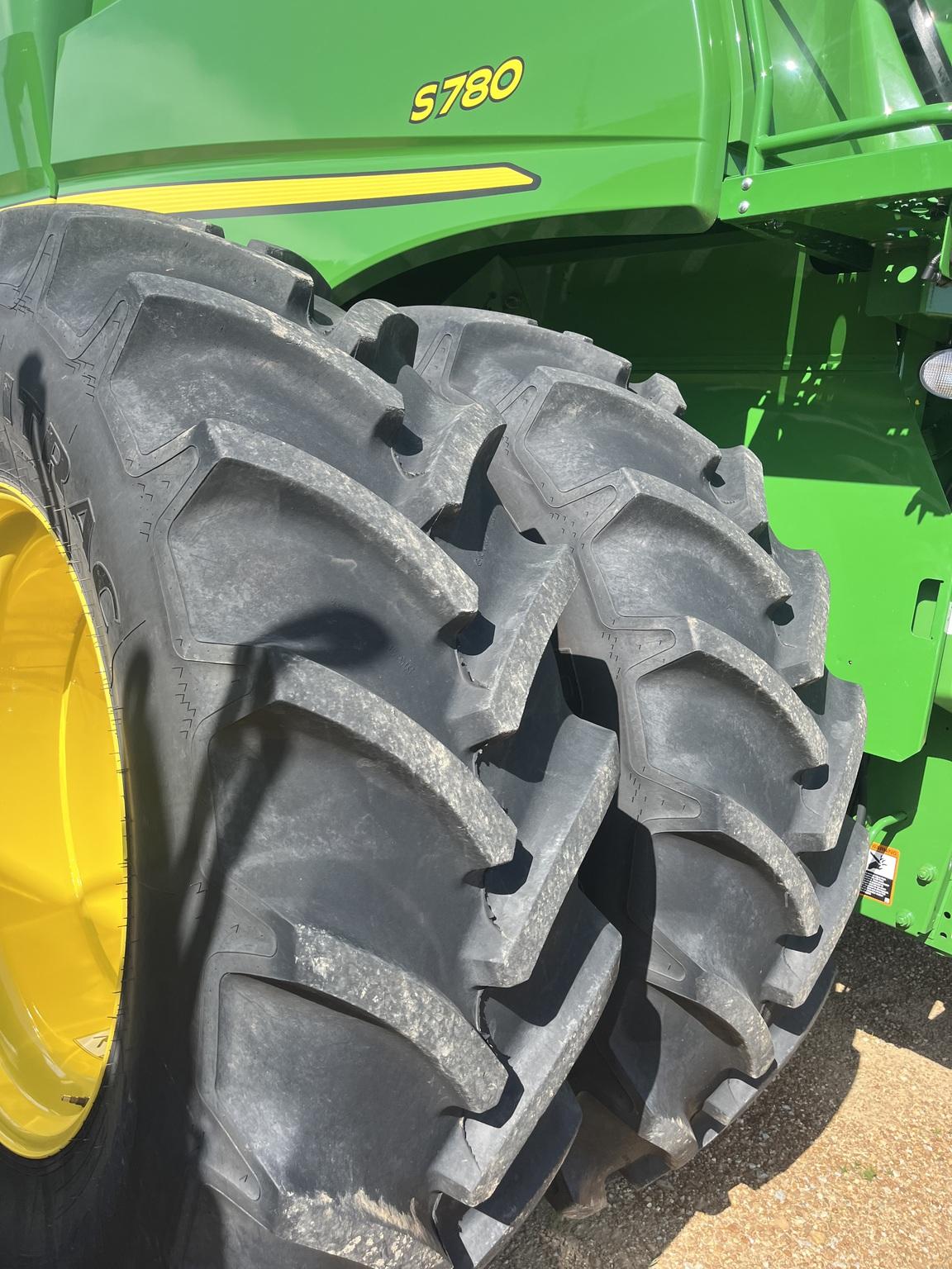 2024 John Deere S780 Image