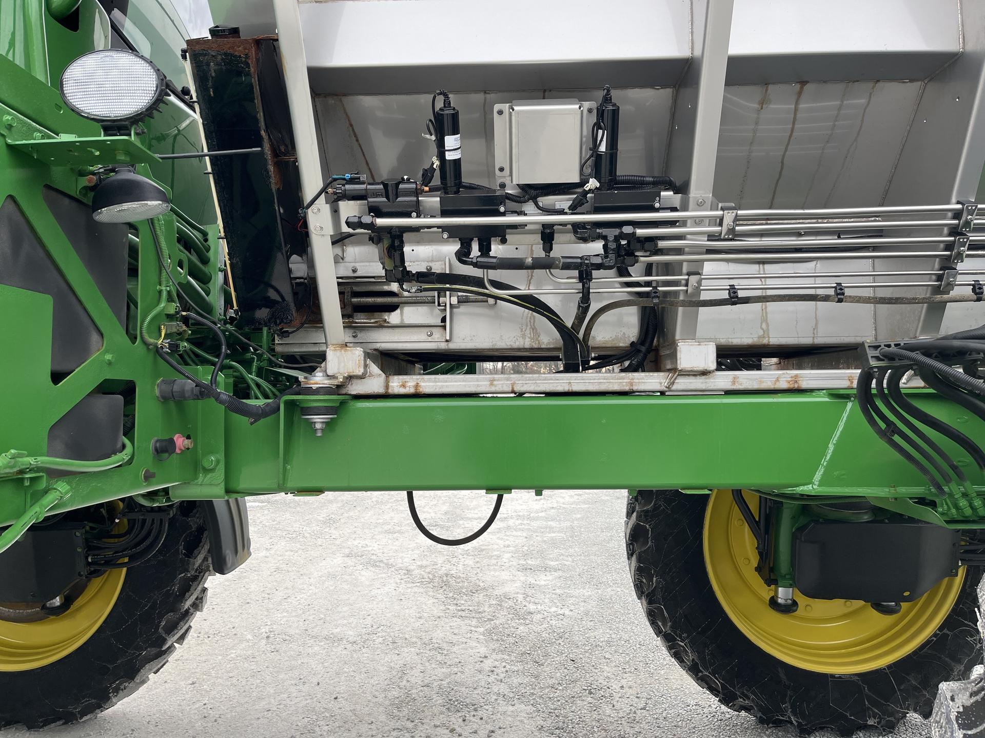 2021 John Deere R4045 Image