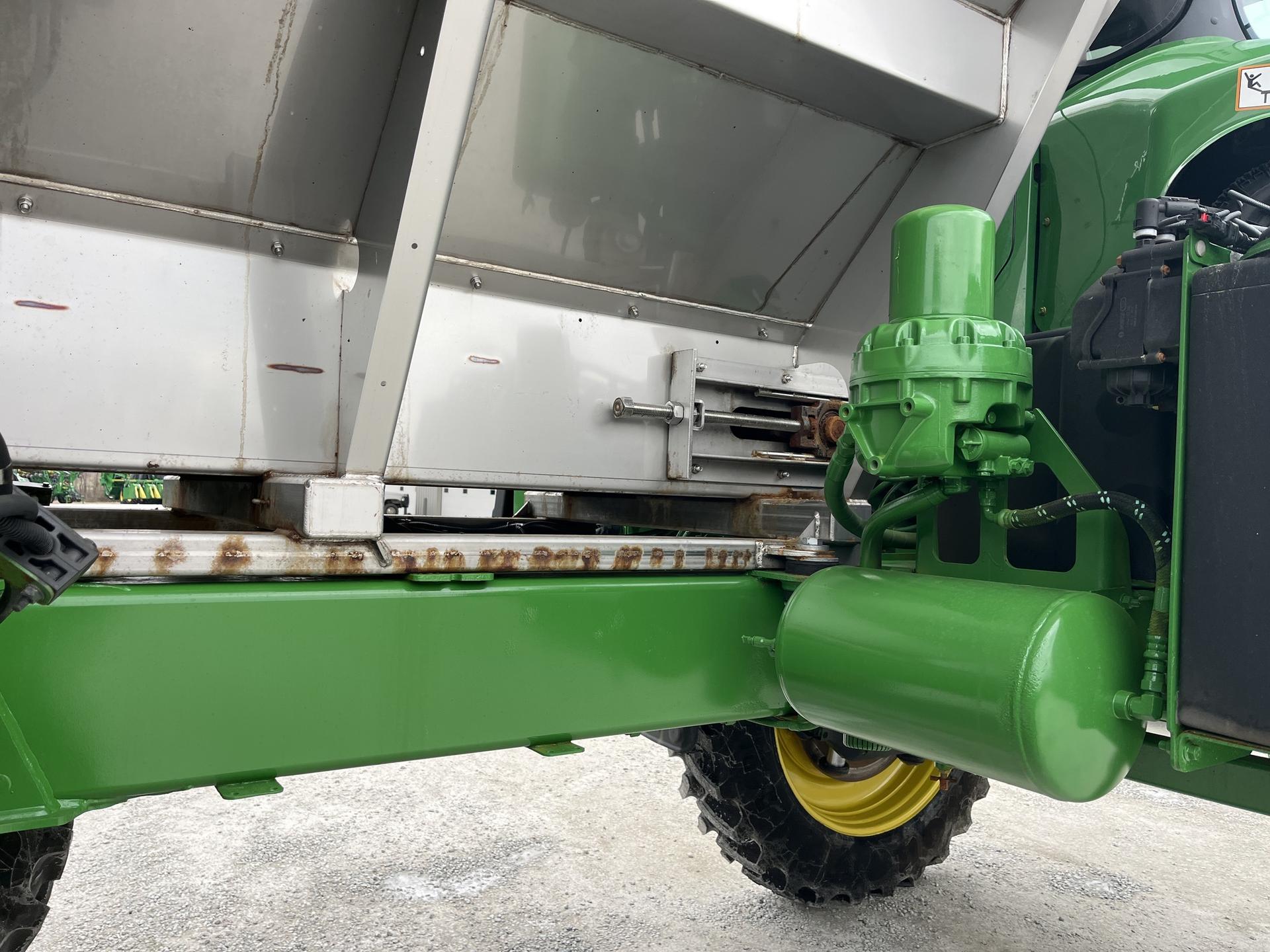 2021 John Deere R4045 Image