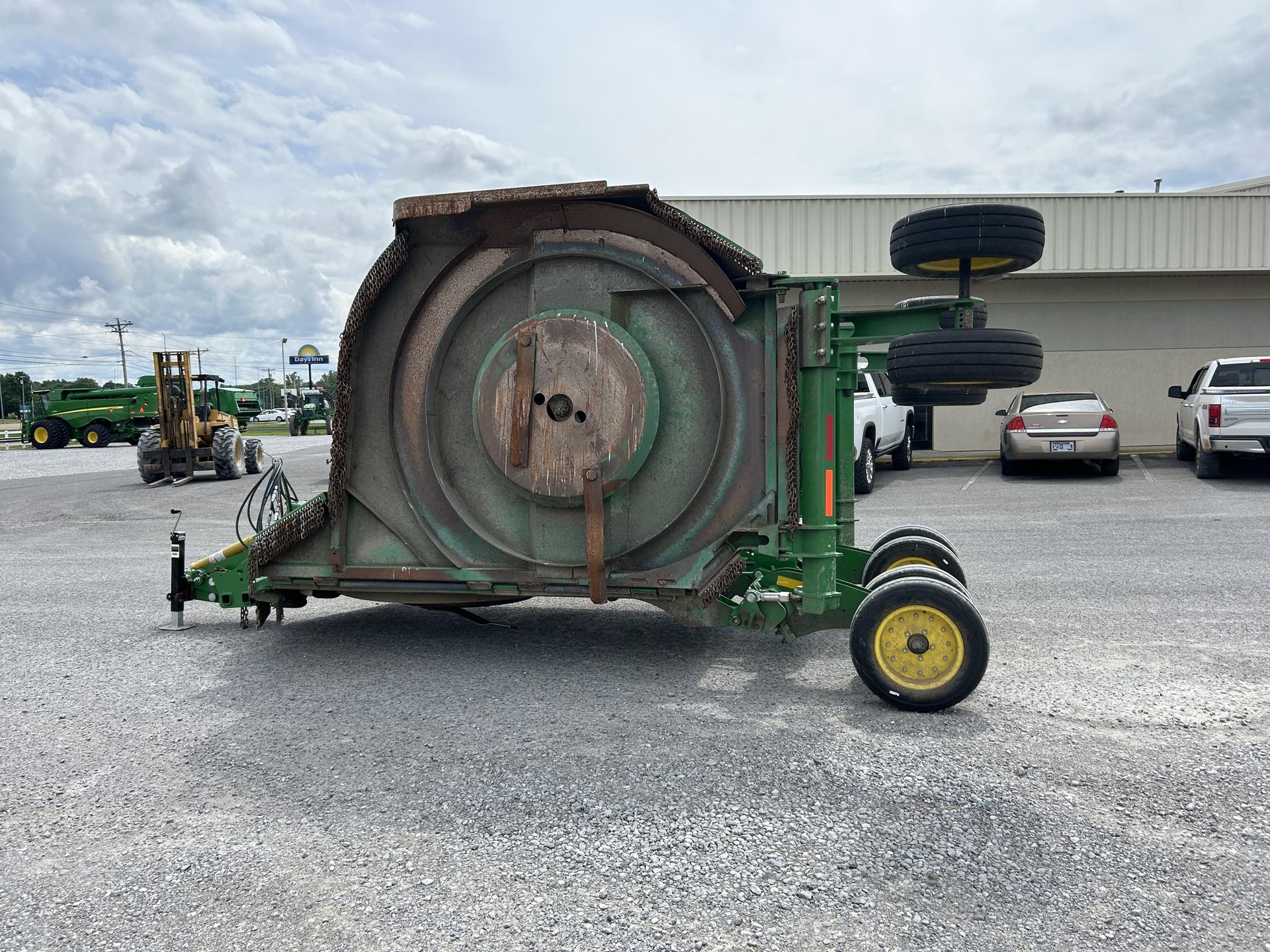 2022 John Deere FC20R Image