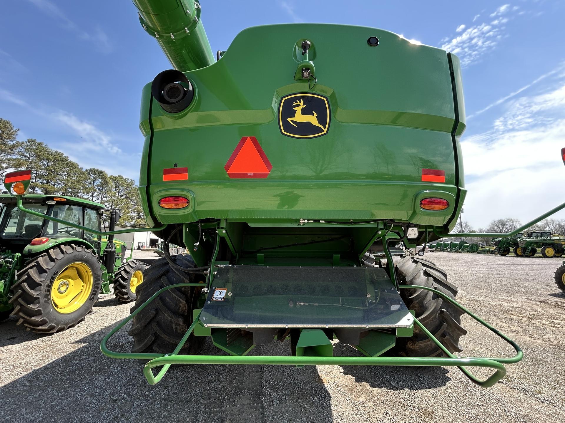 2024 John Deere S780 Image