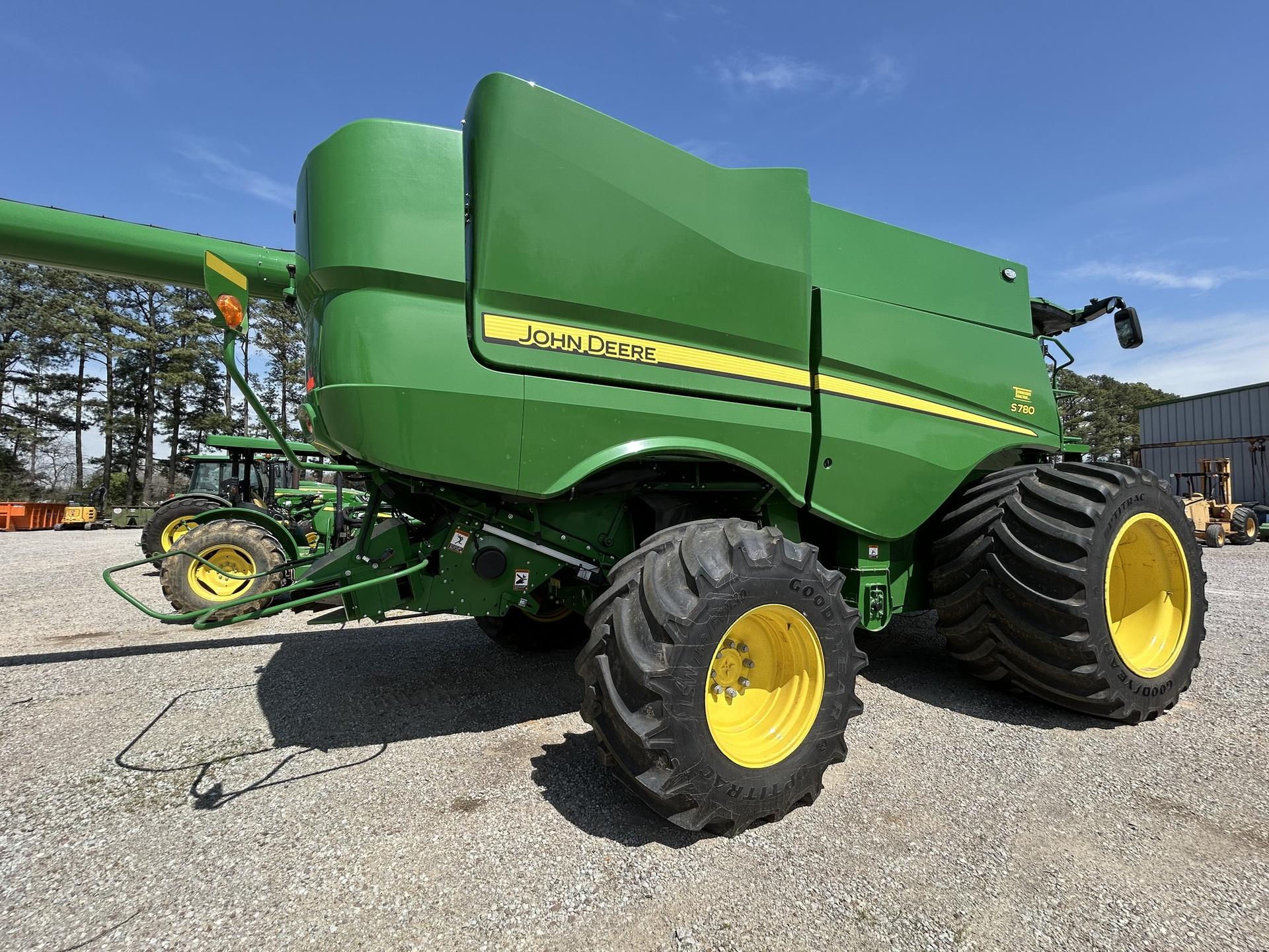 2024 John Deere S780 Image