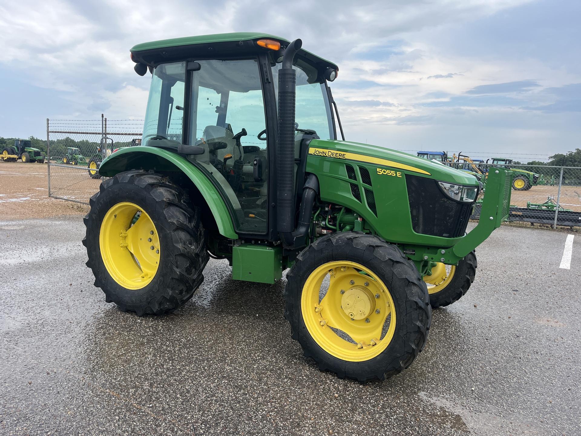2018 John Deere 5055E Image