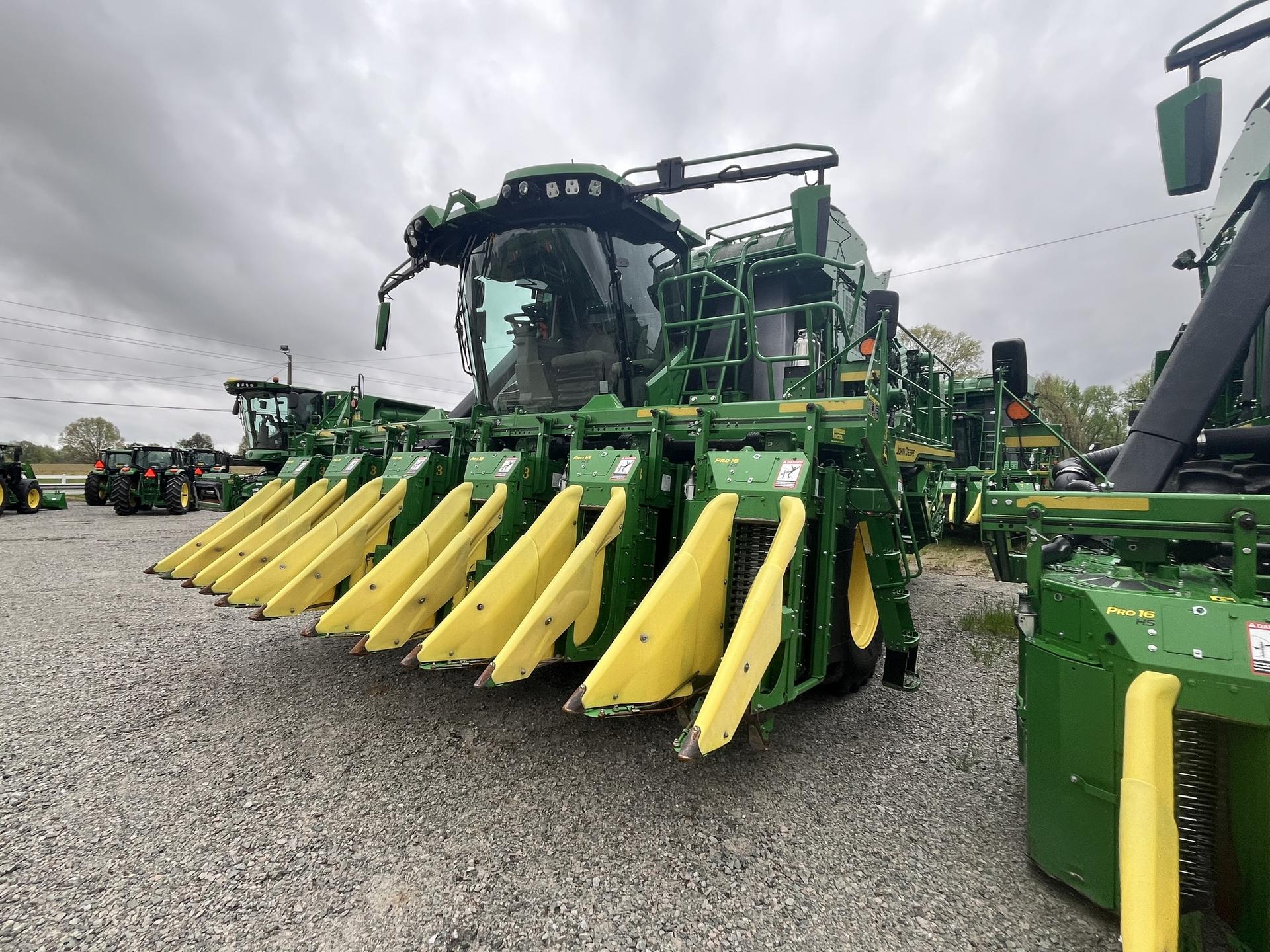 2022 John Deere CP770 Image