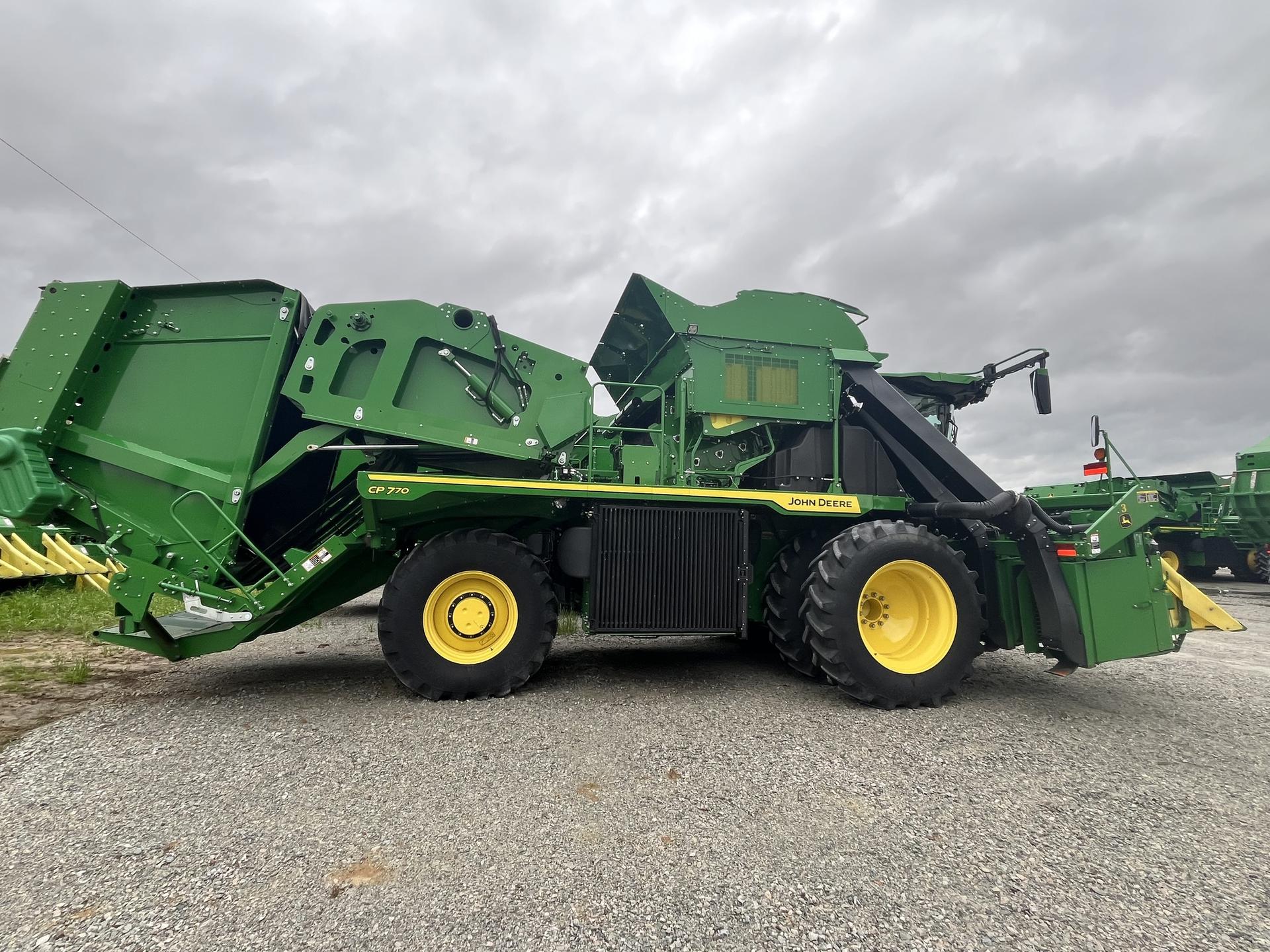 2022 John Deere CP770 Image