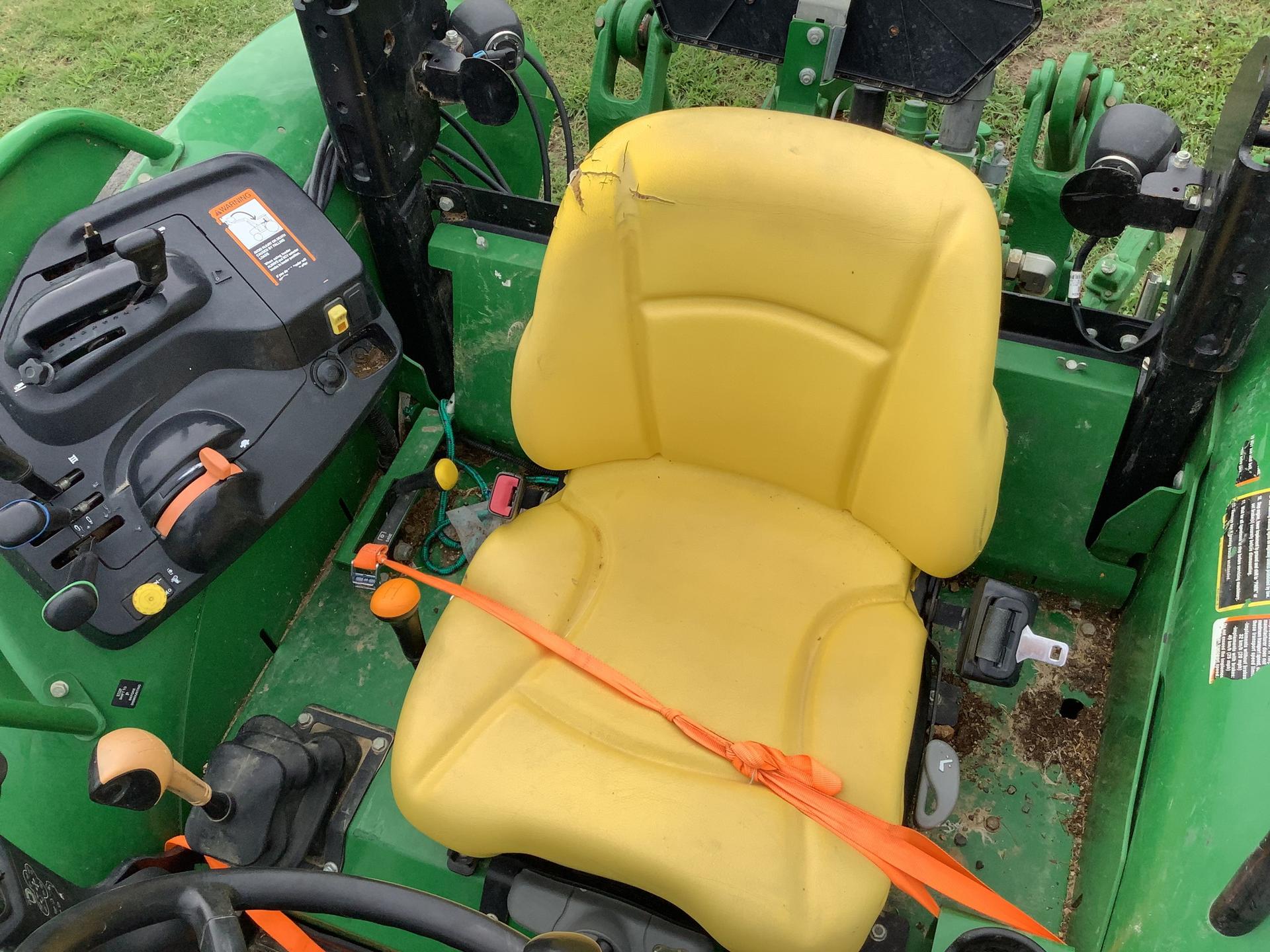 2021 John Deere 5100M Image