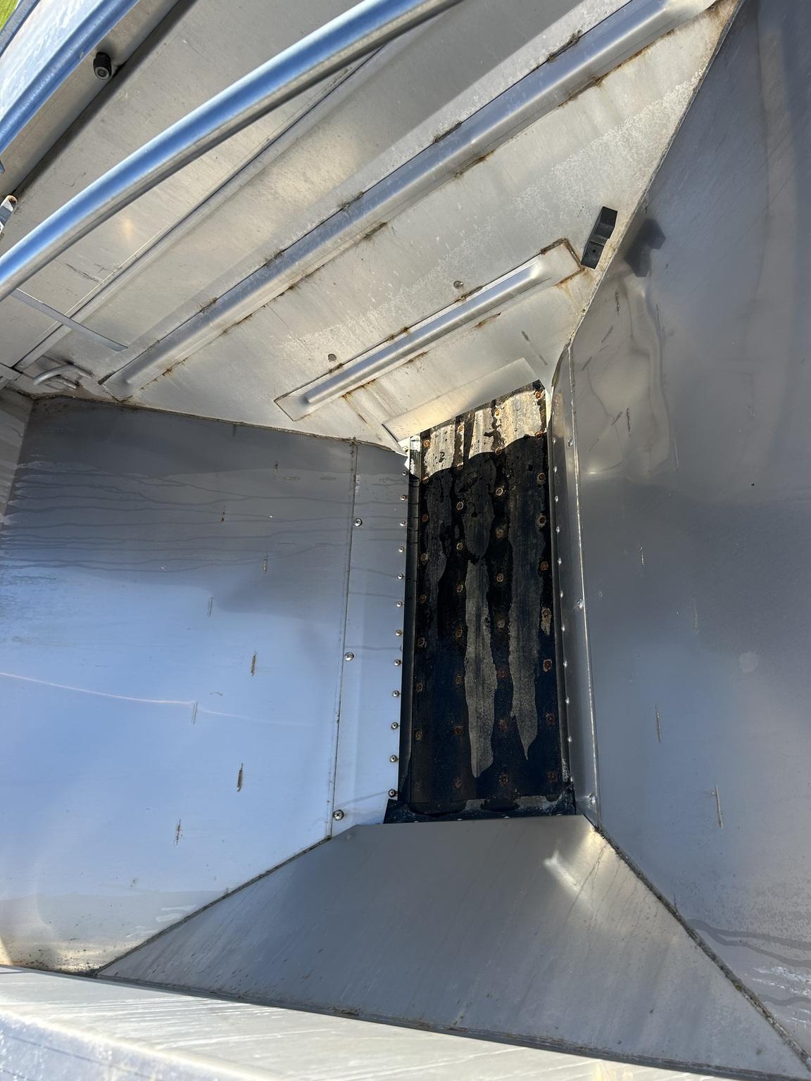 2018 John Deere R4038 Image