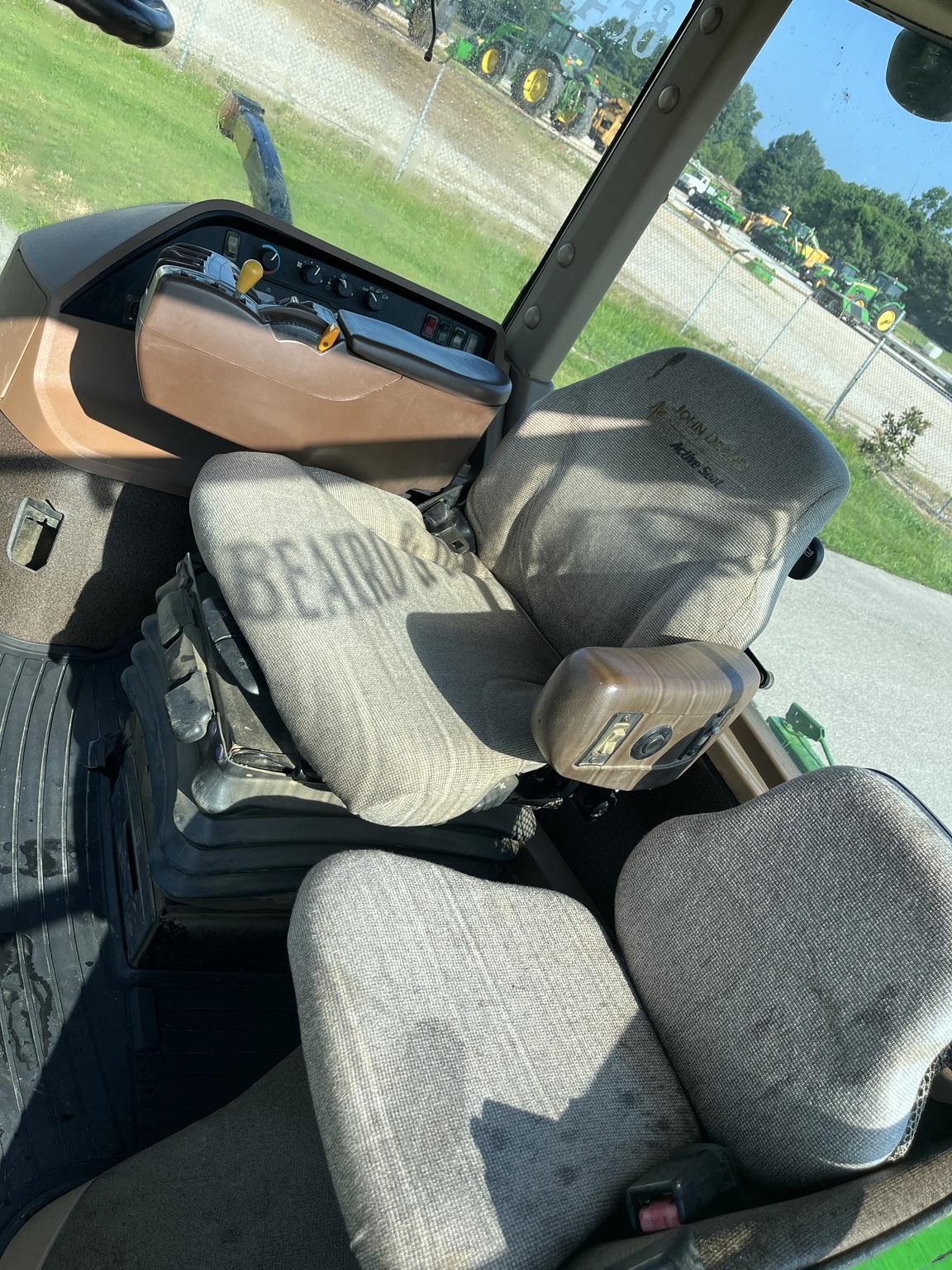 2004 John Deere 8320 Image
