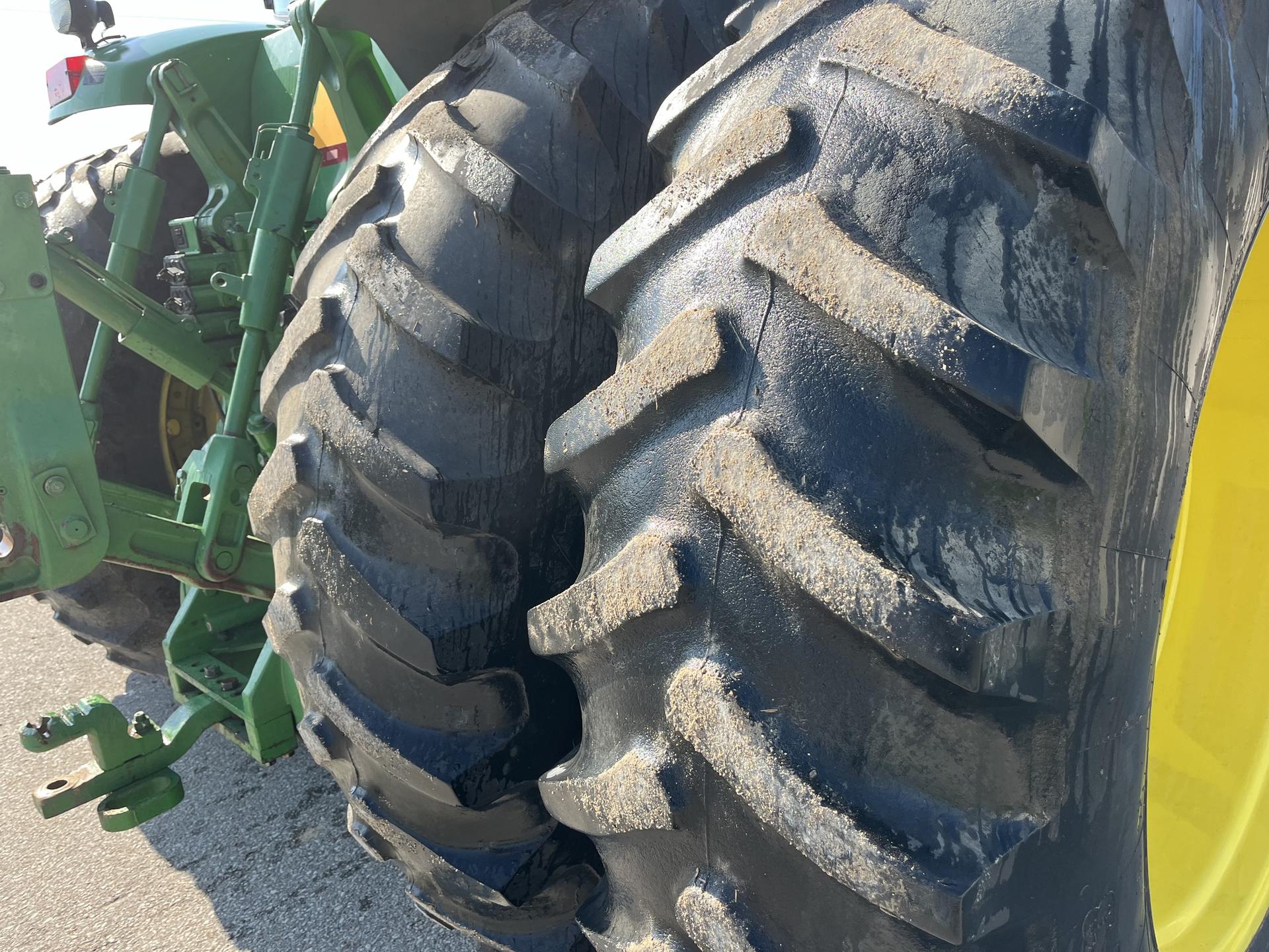 2004 John Deere 8320 Image