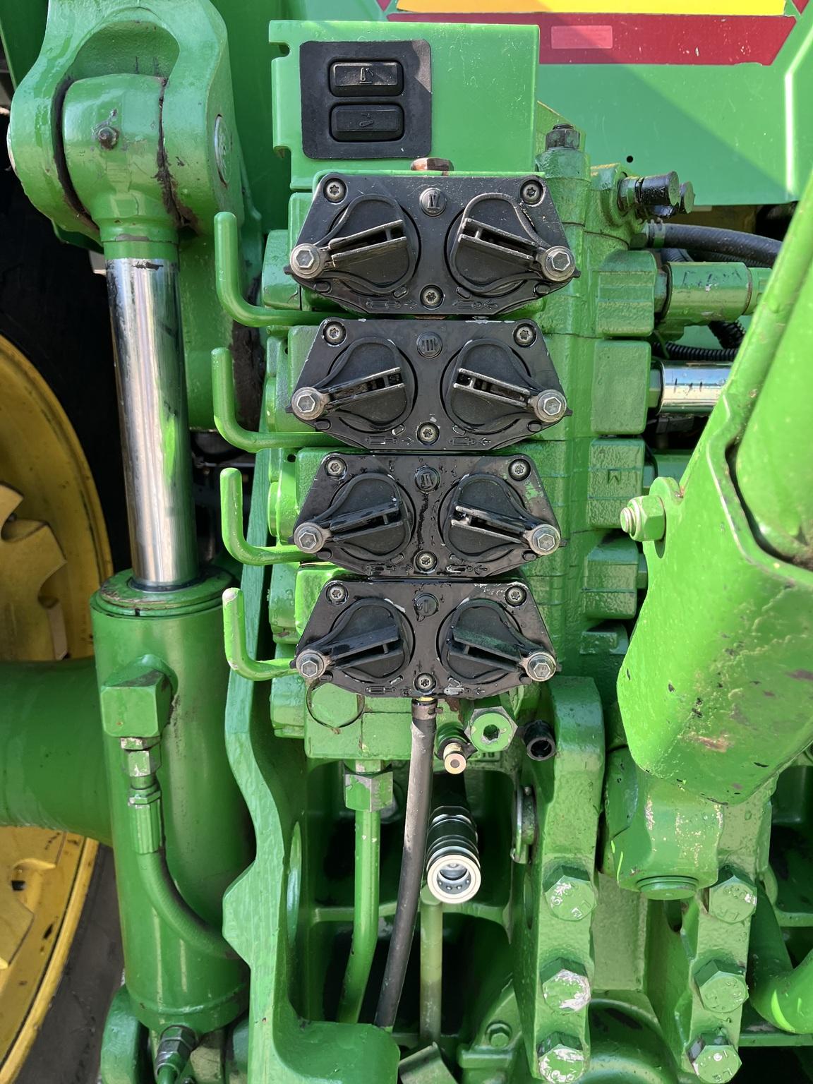2004 John Deere 8320 Image