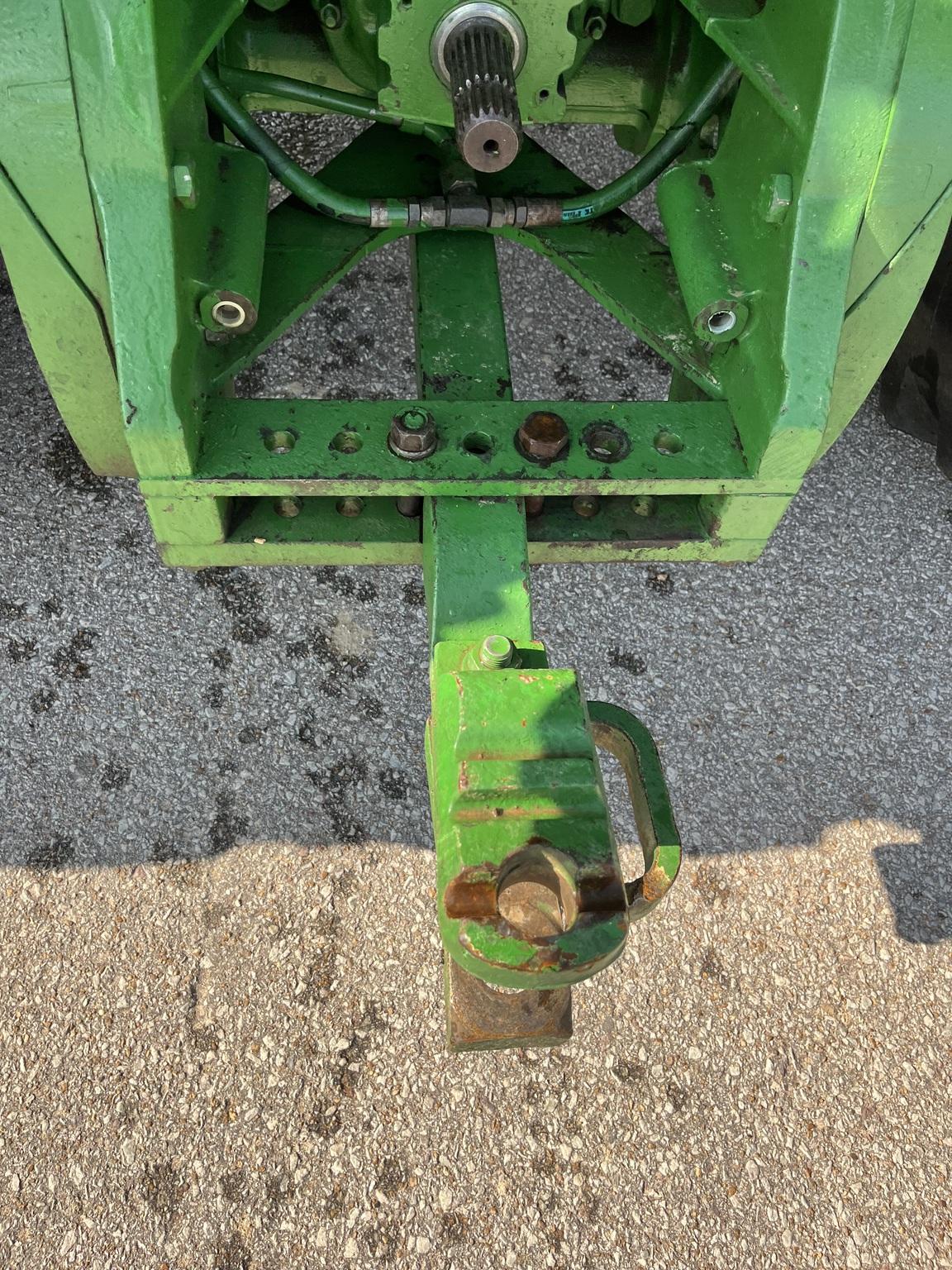 2004 John Deere 8320 Image