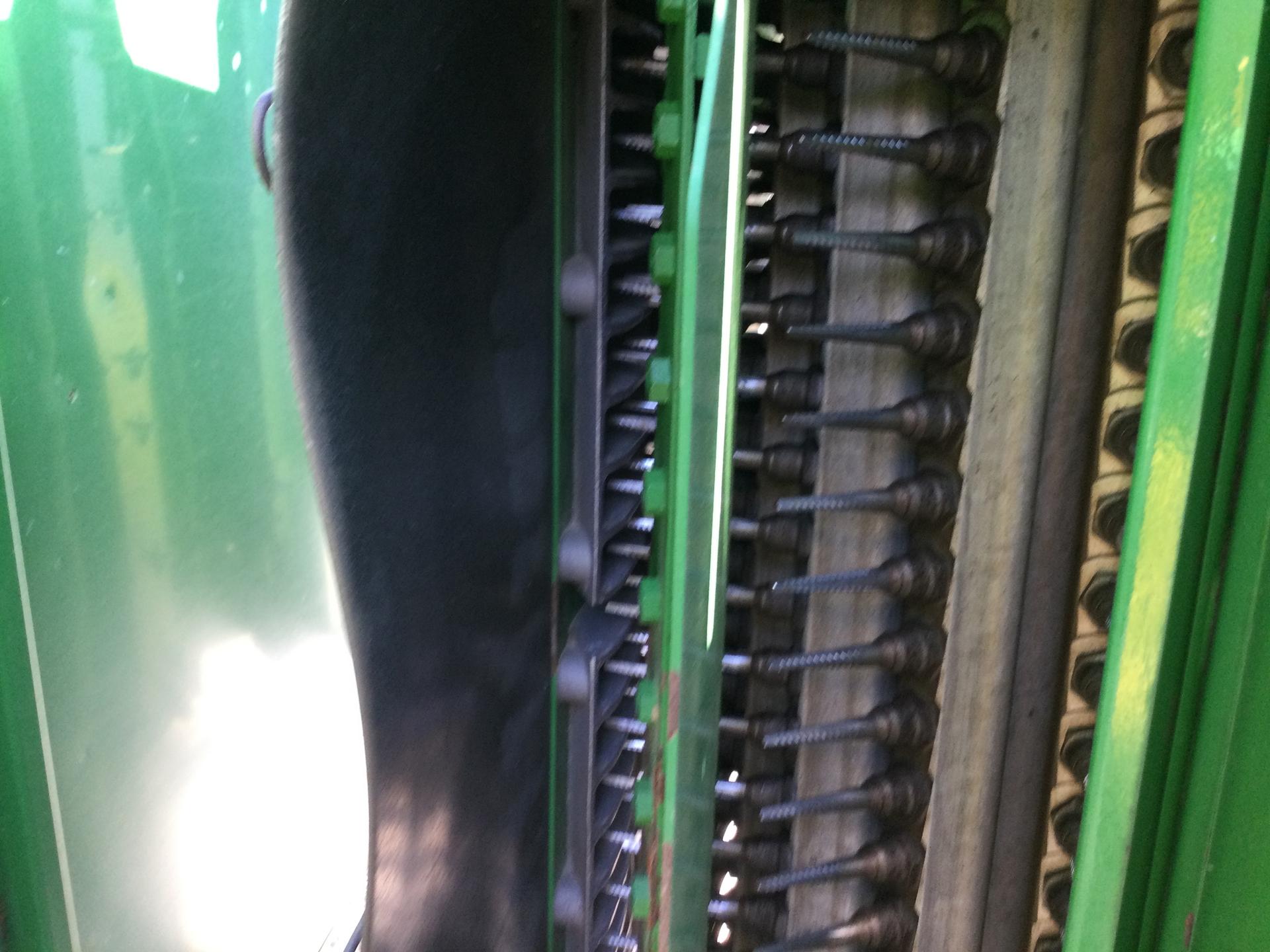2021 John Deere CP690 Image