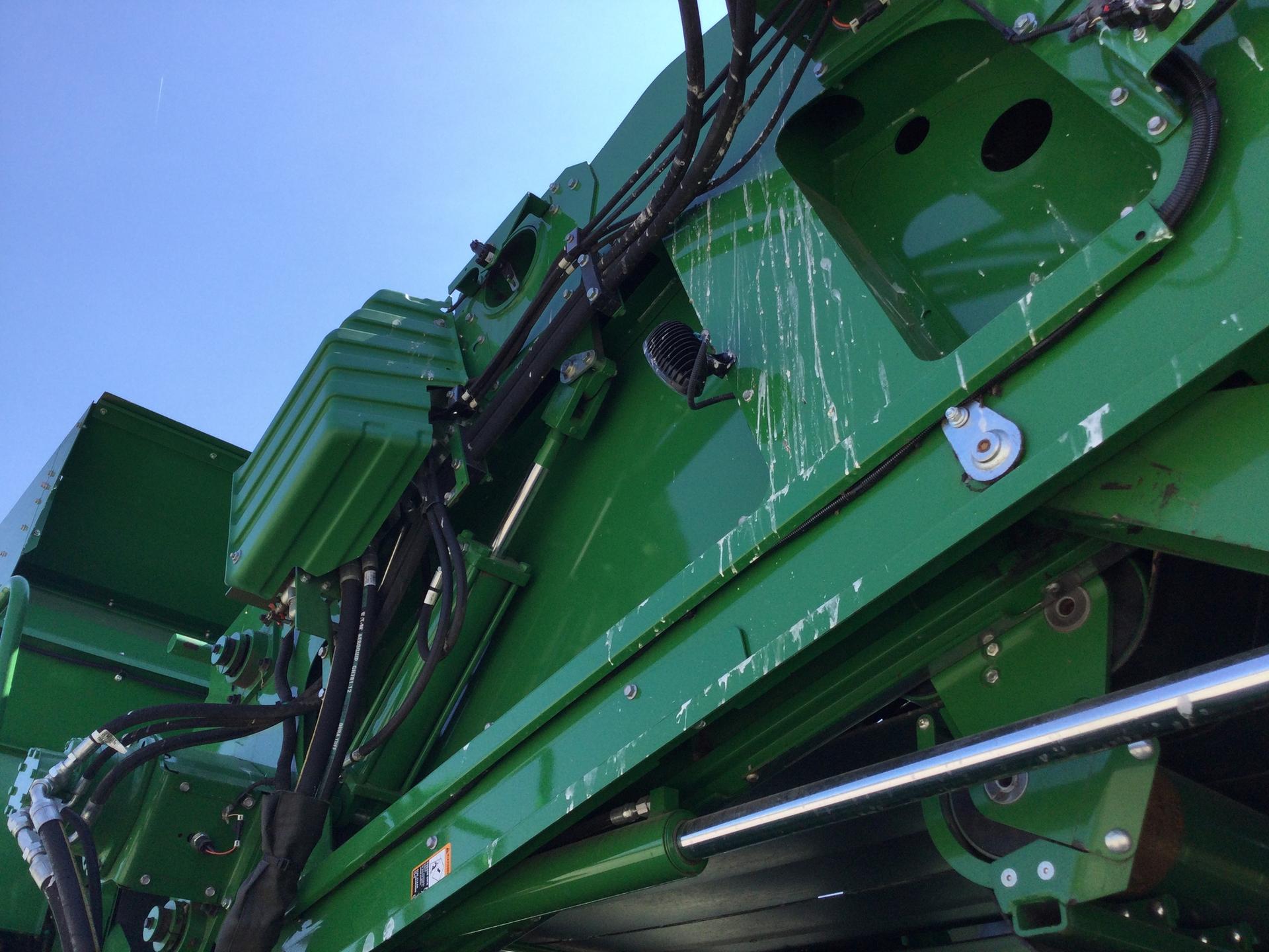 2021 John Deere CP690 Image