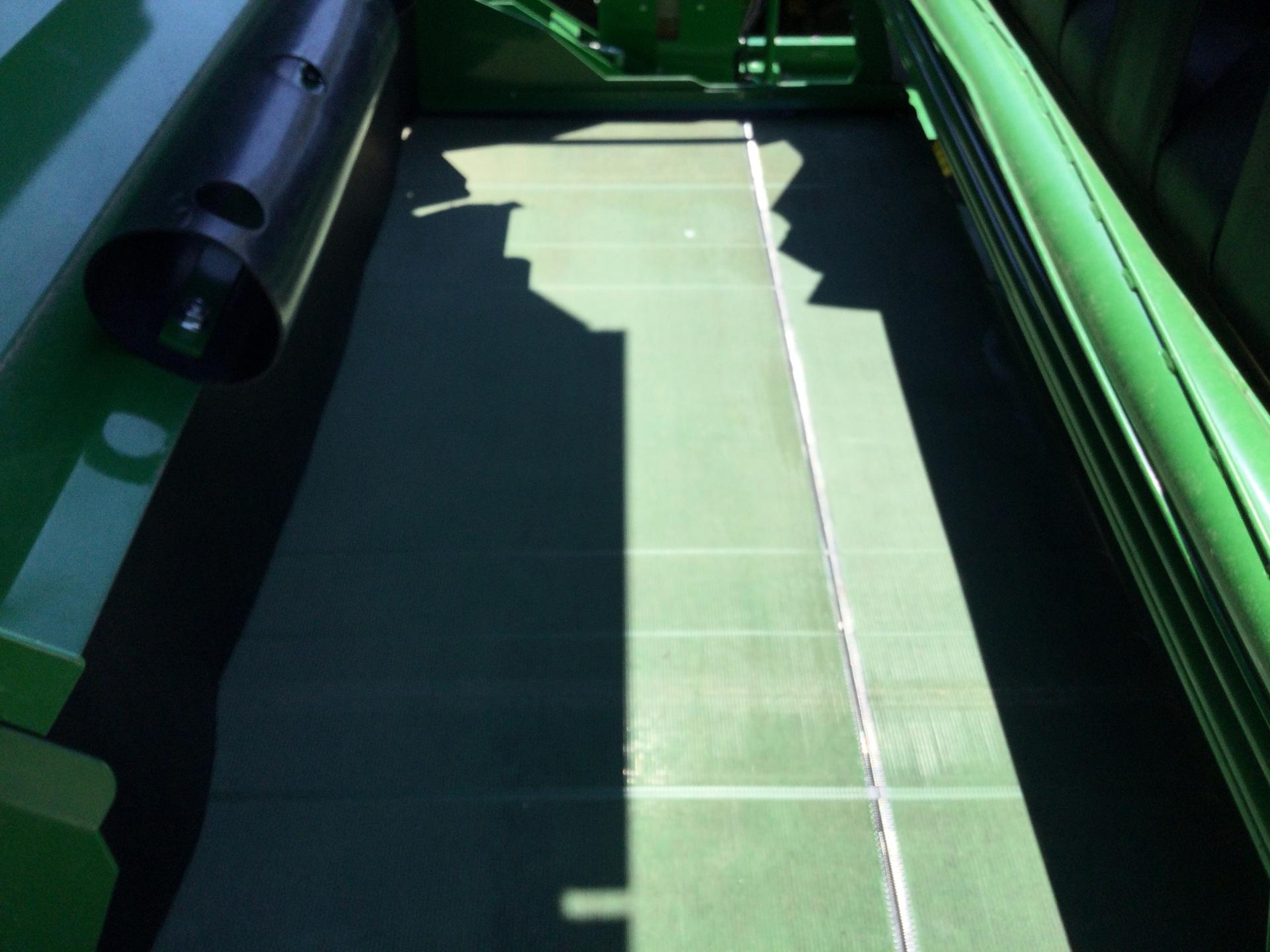 2021 John Deere CP690 Image