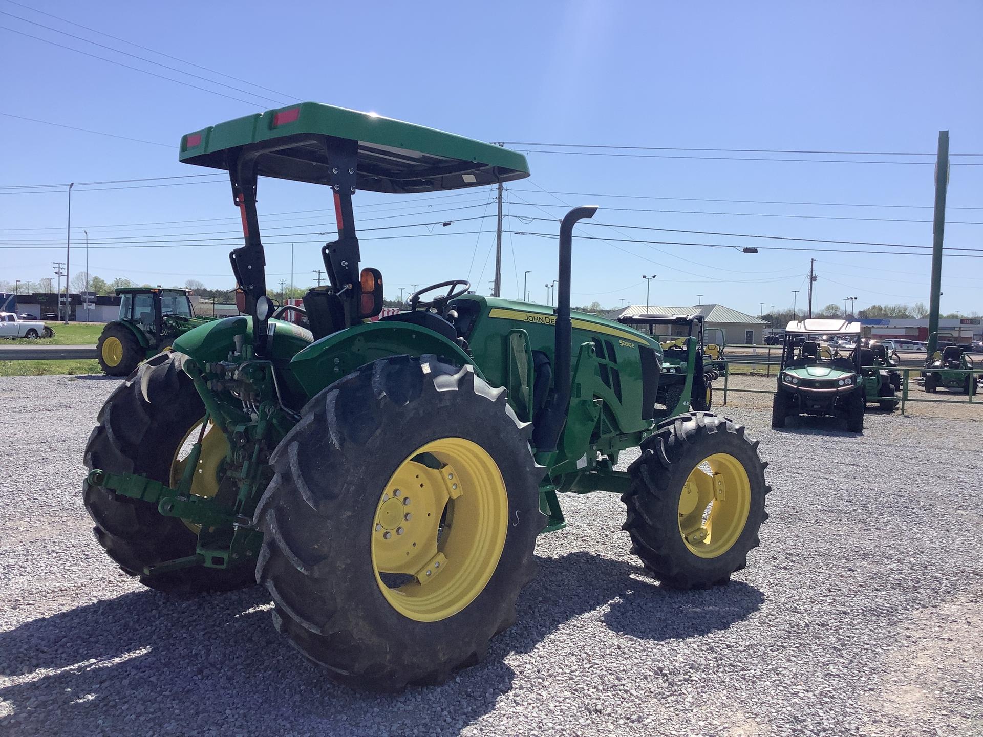 2019 John Deere 5090E Image