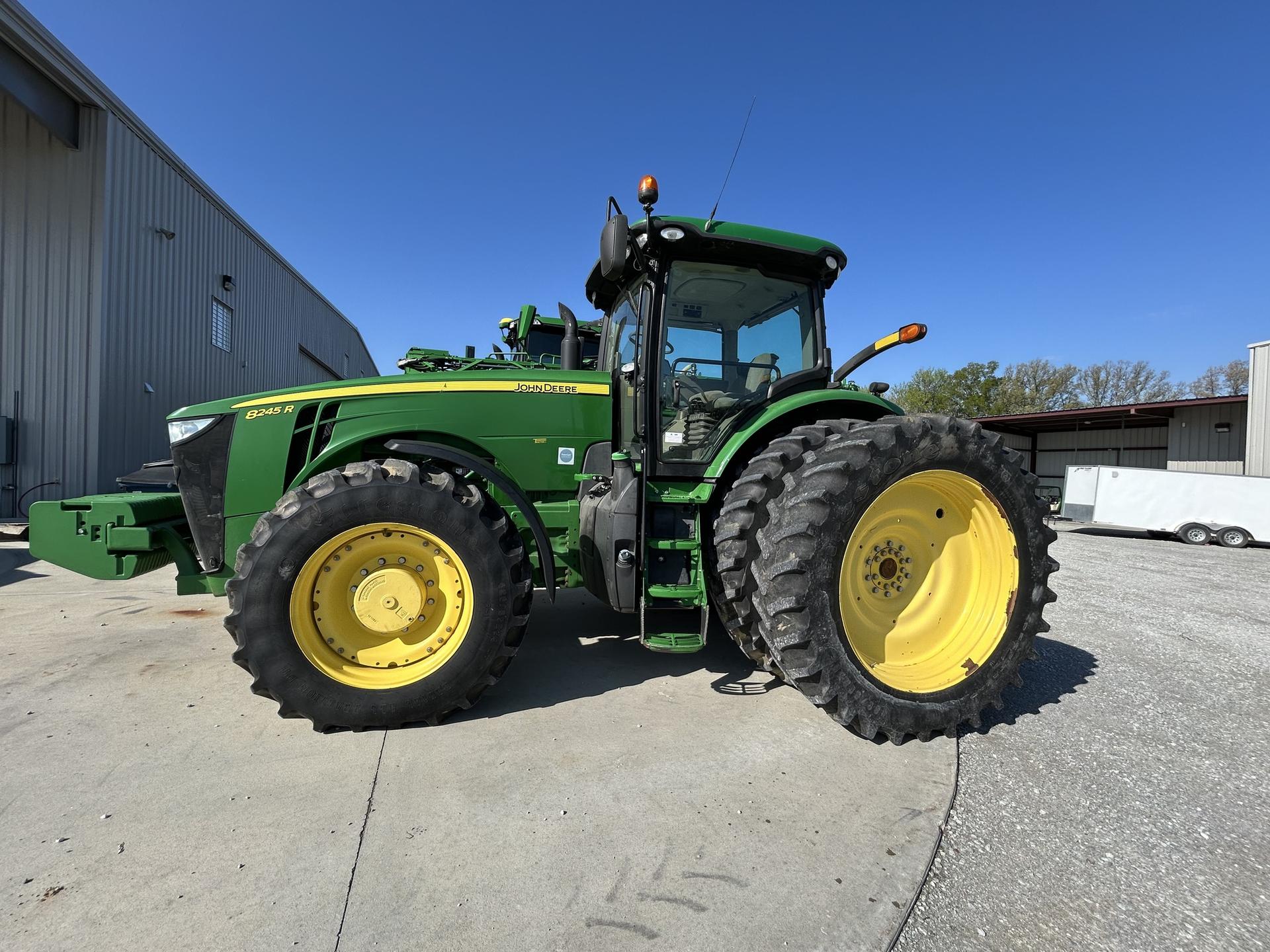 2017 John Deere 8245R Image