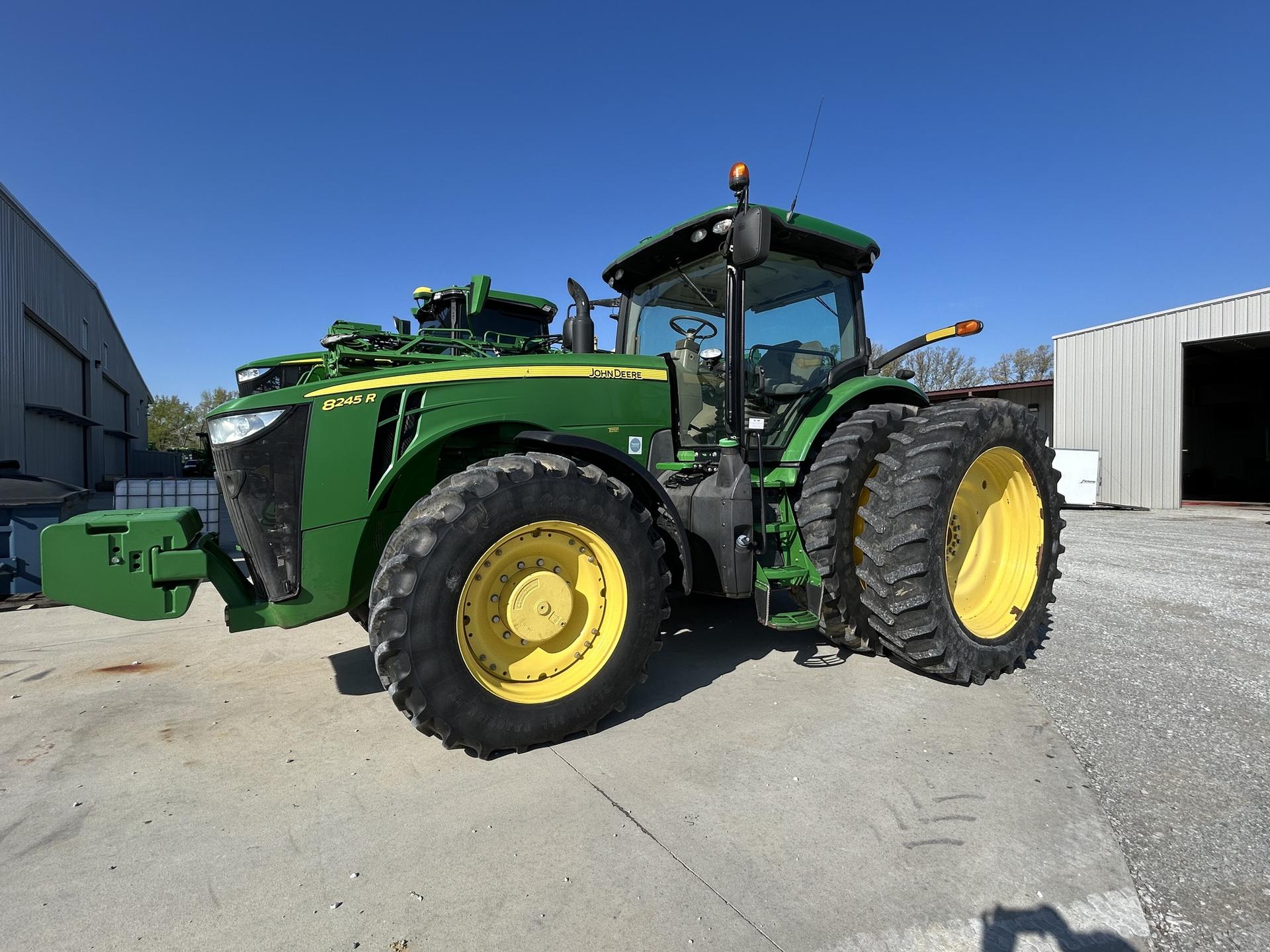 2017 John Deere 8245R Image