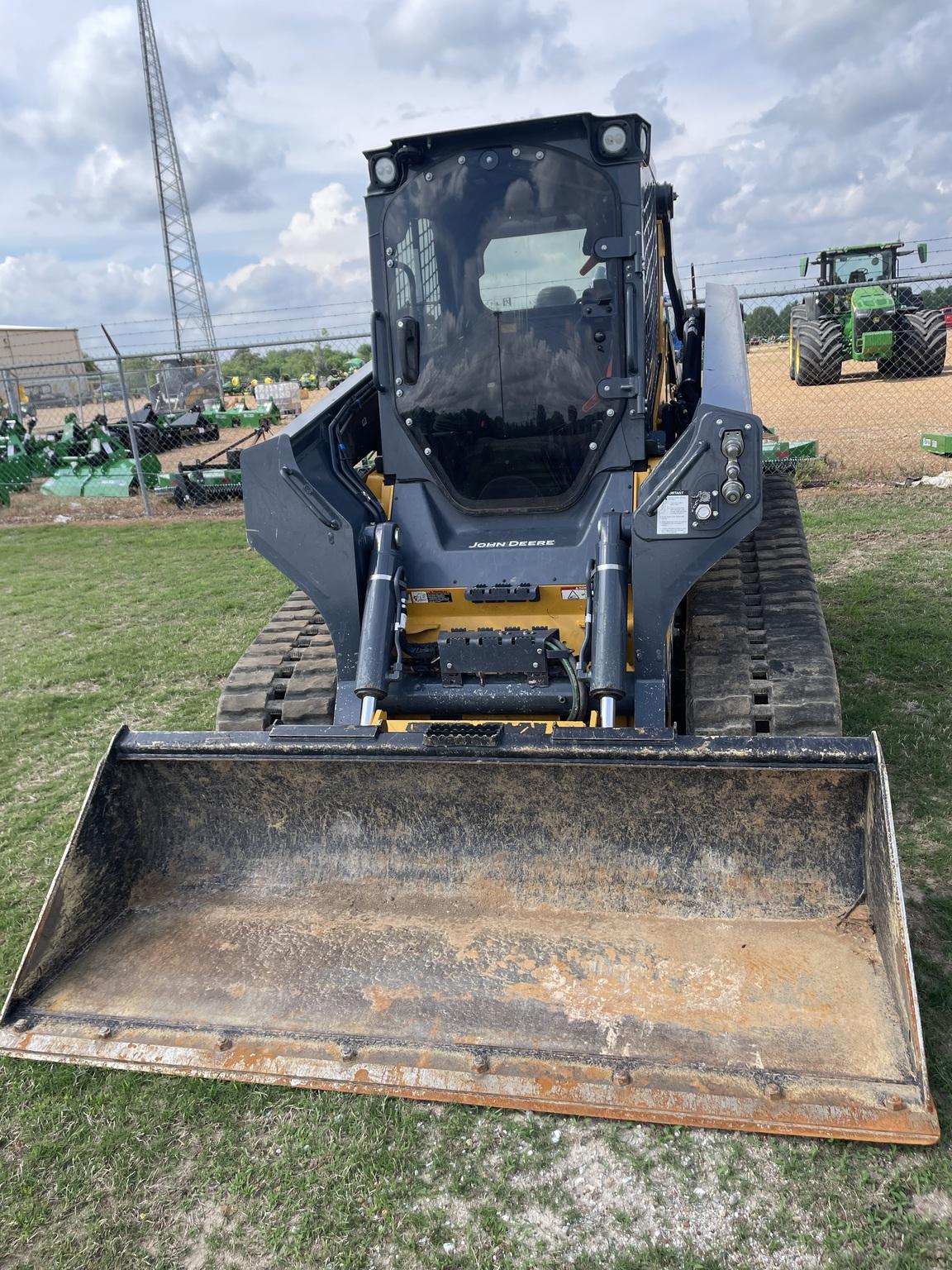 2024 John Deere 333G Image