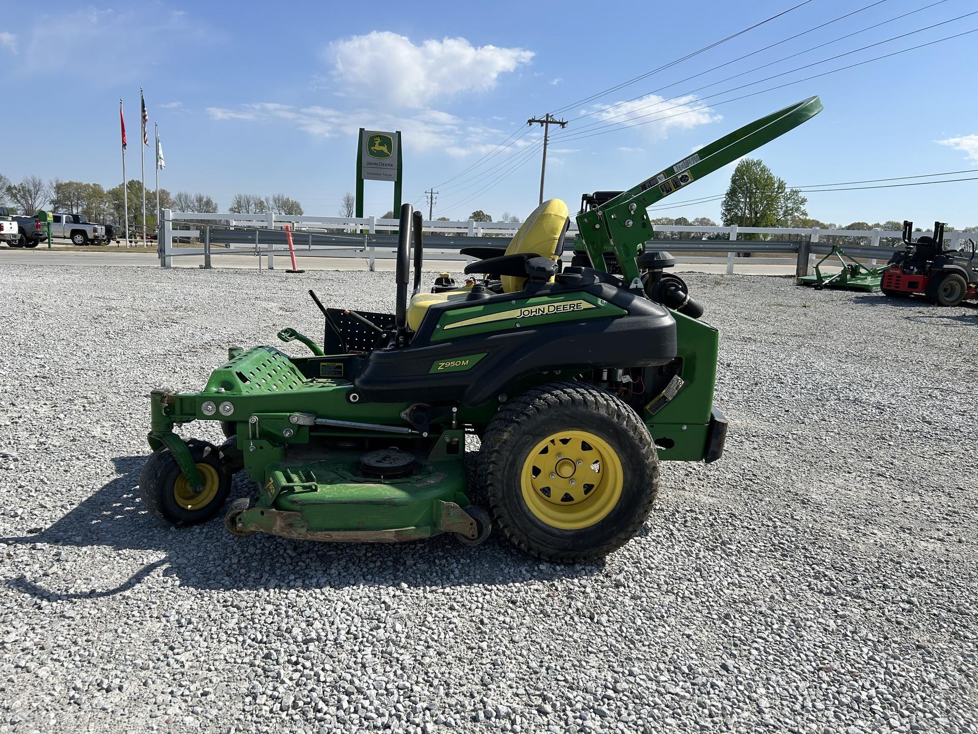 2021 John Deere Z950M Image