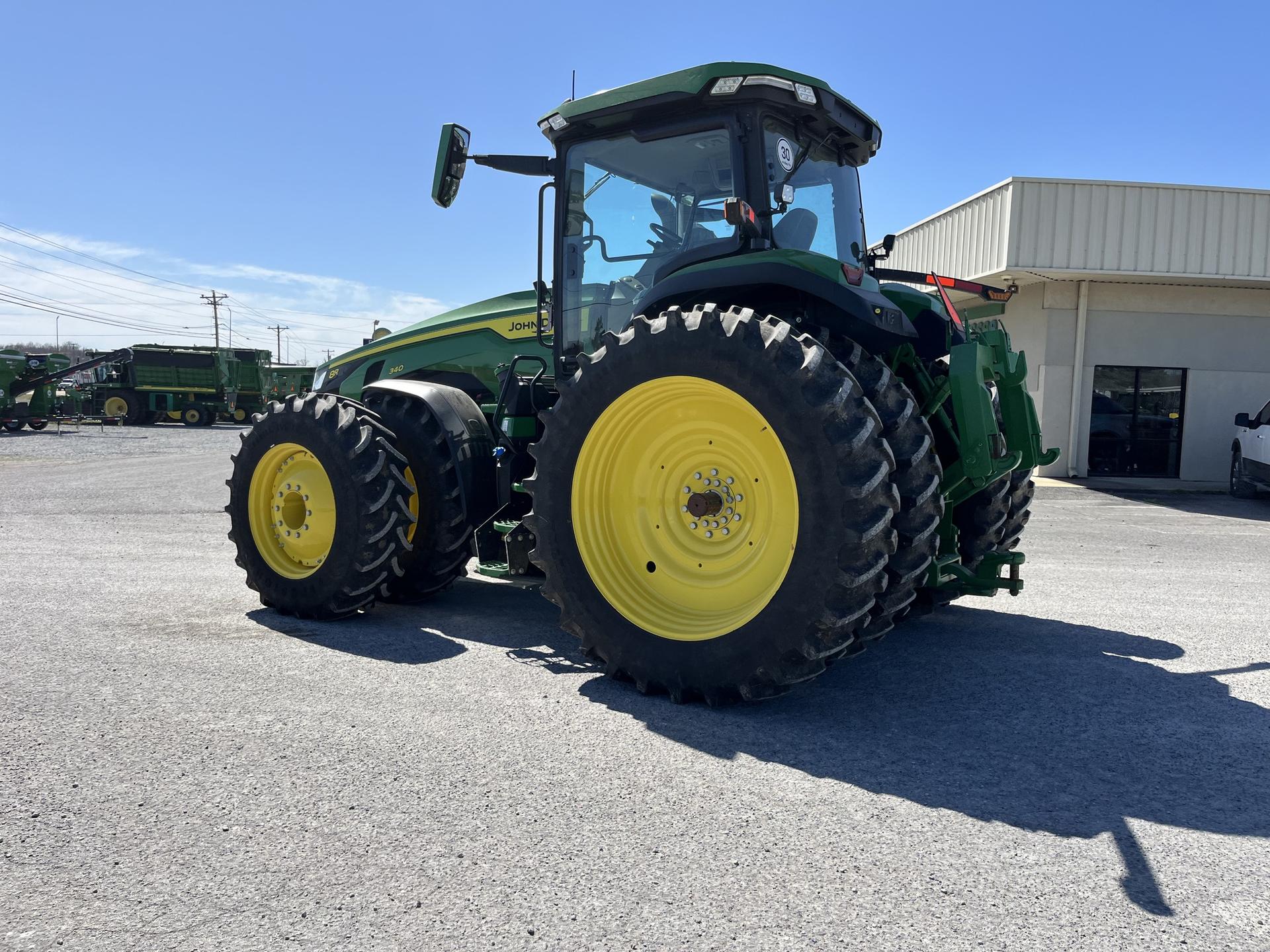 2022 John Deere 8R 340 Image