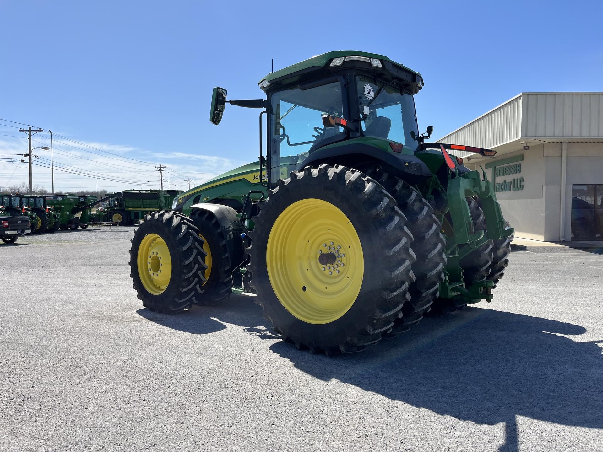 2022 John Deere 8R 340 Image