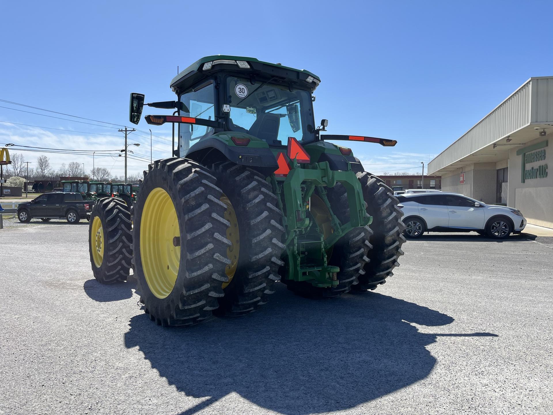 2022 John Deere 8R 340 Image