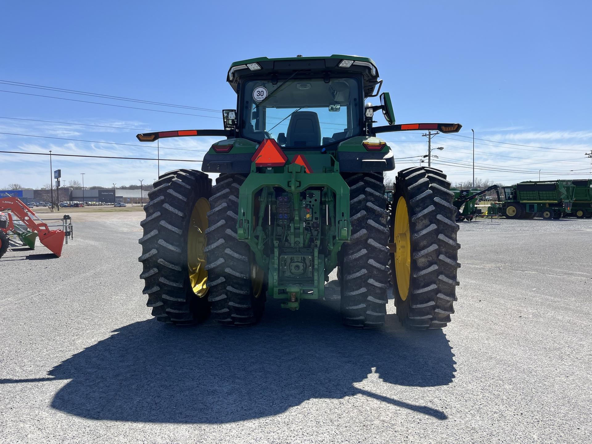 2022 John Deere 8R 340 Image