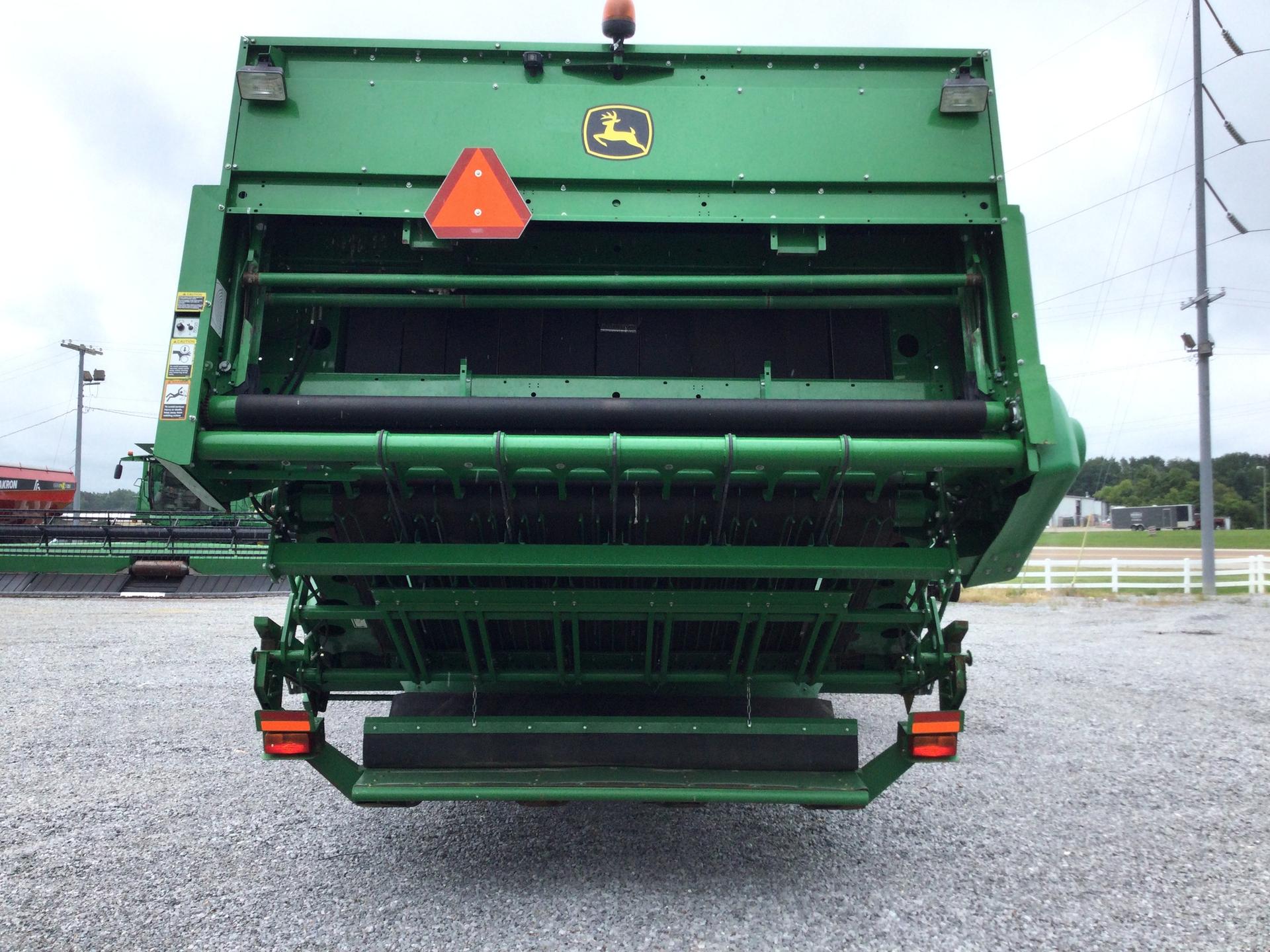 2016 John Deere CP690 Image