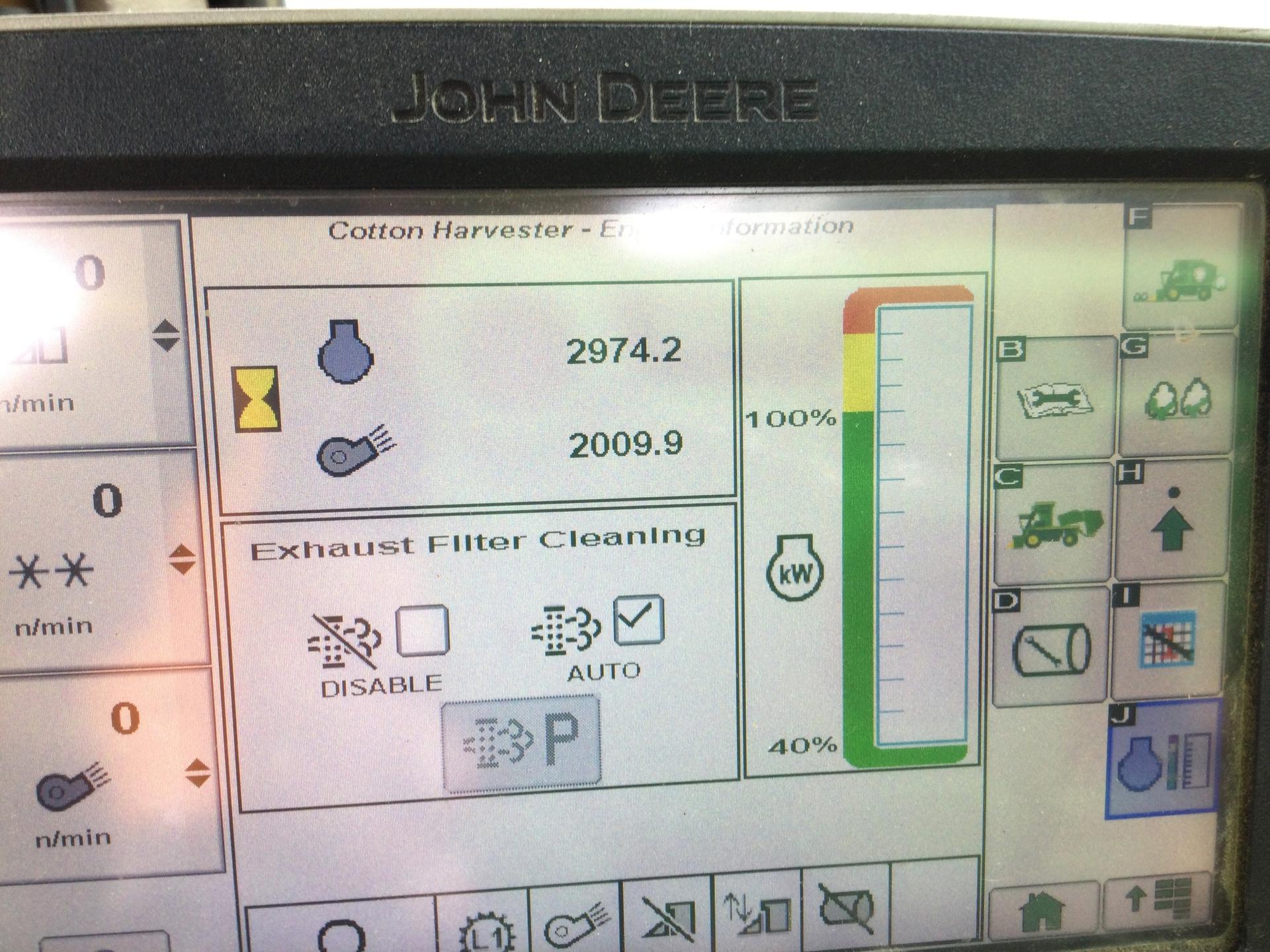 2016 John Deere CP690 Image