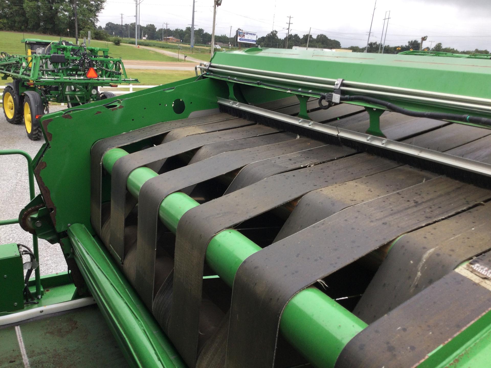 2016 John Deere CP690 Image